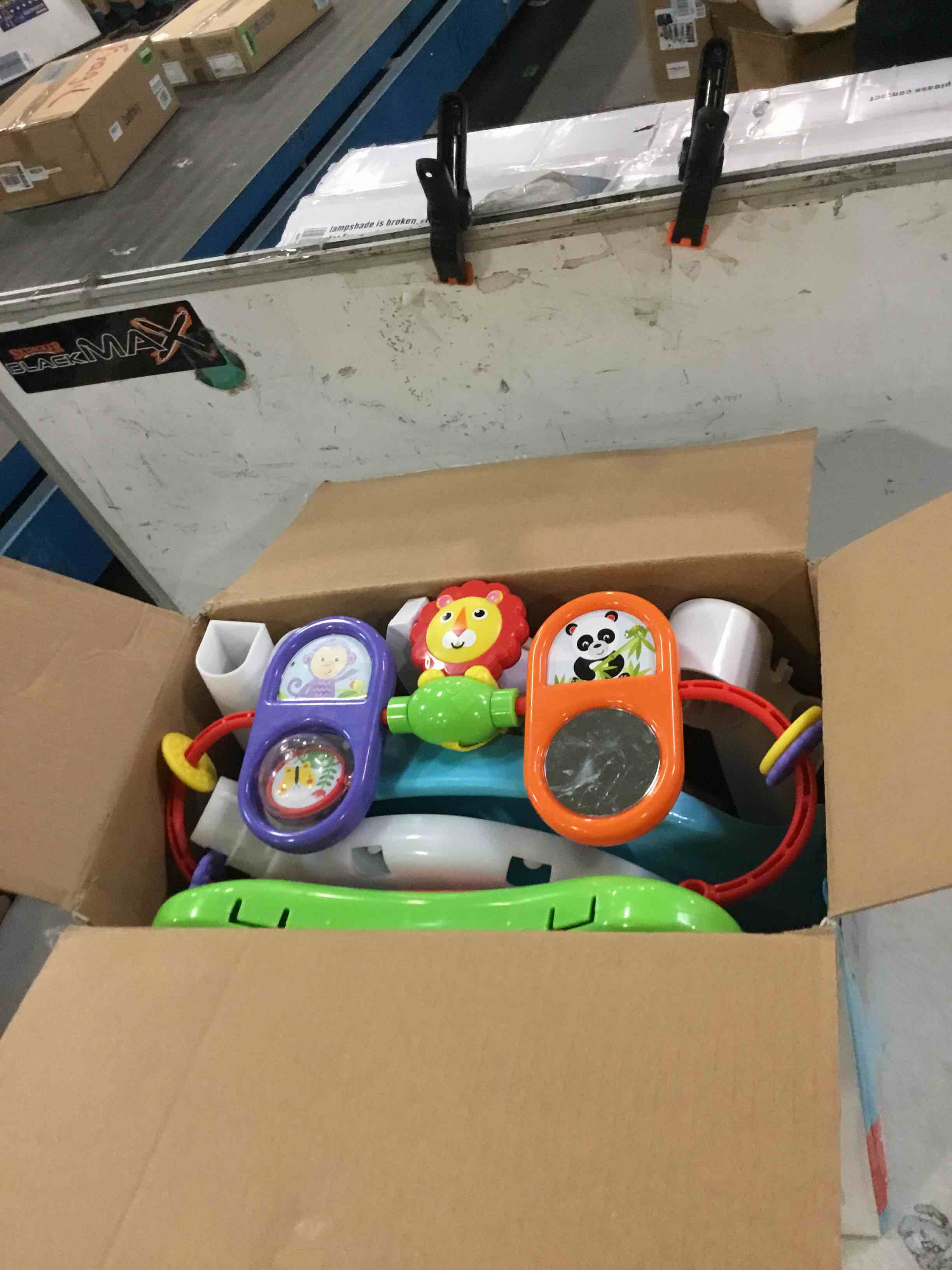 https://s3.amazonaws.com/lotting-images-prod/bidfta/GRN6447687_1715960124254.jpeg