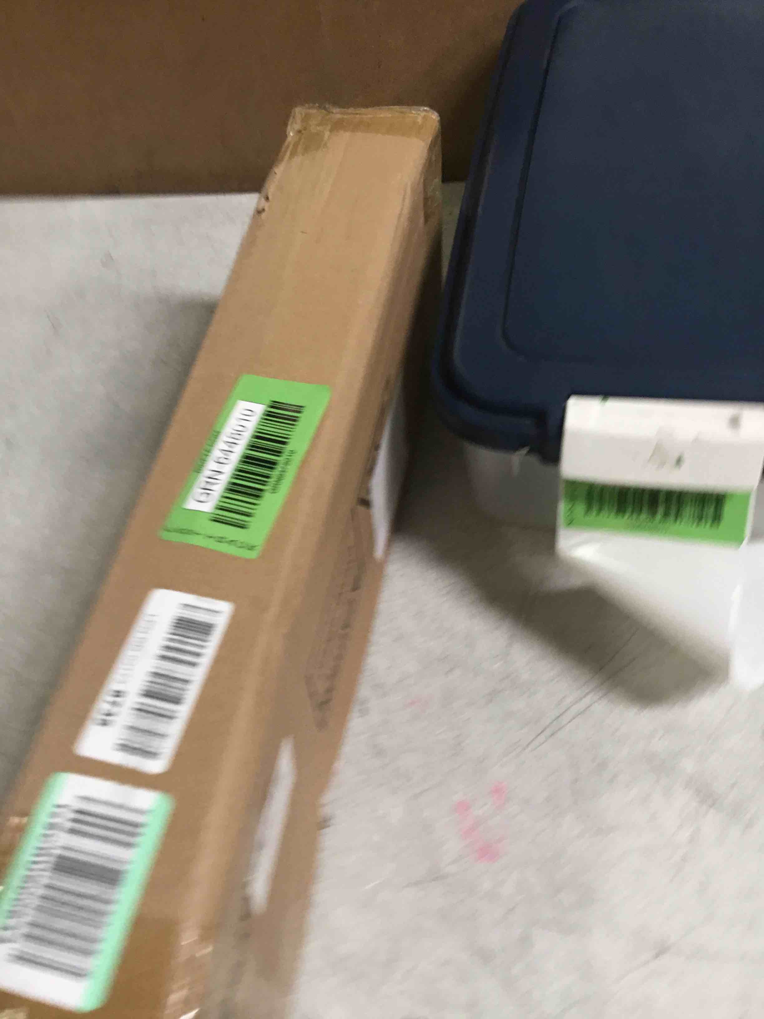 https://s3.amazonaws.com/lotting-images-prod/bidfta/GRN6448010_1716228212388.jpeg