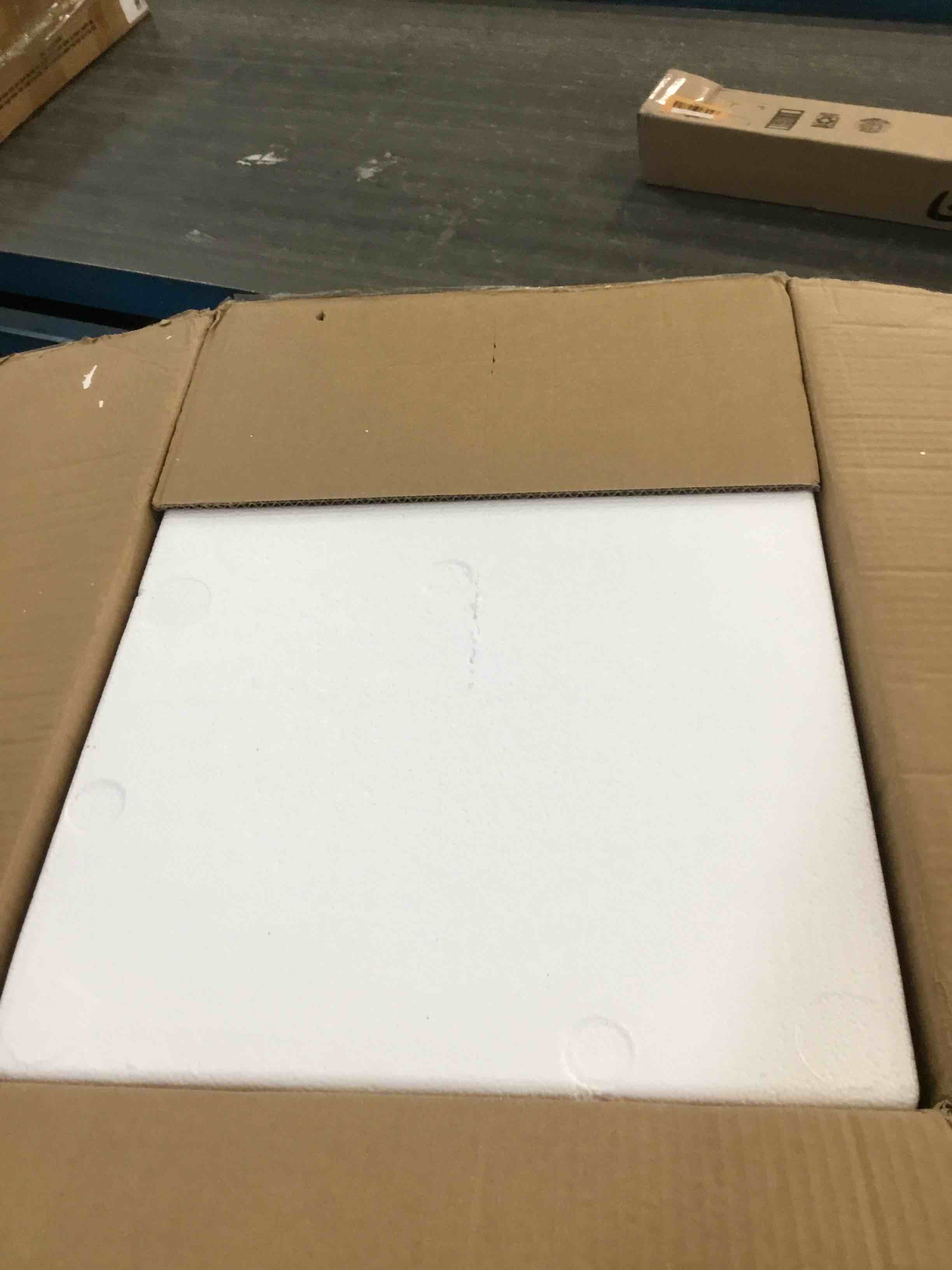 https://s3.amazonaws.com/lotting-images-prod/bidfta/GRN6448263_1716317386317.jpeg