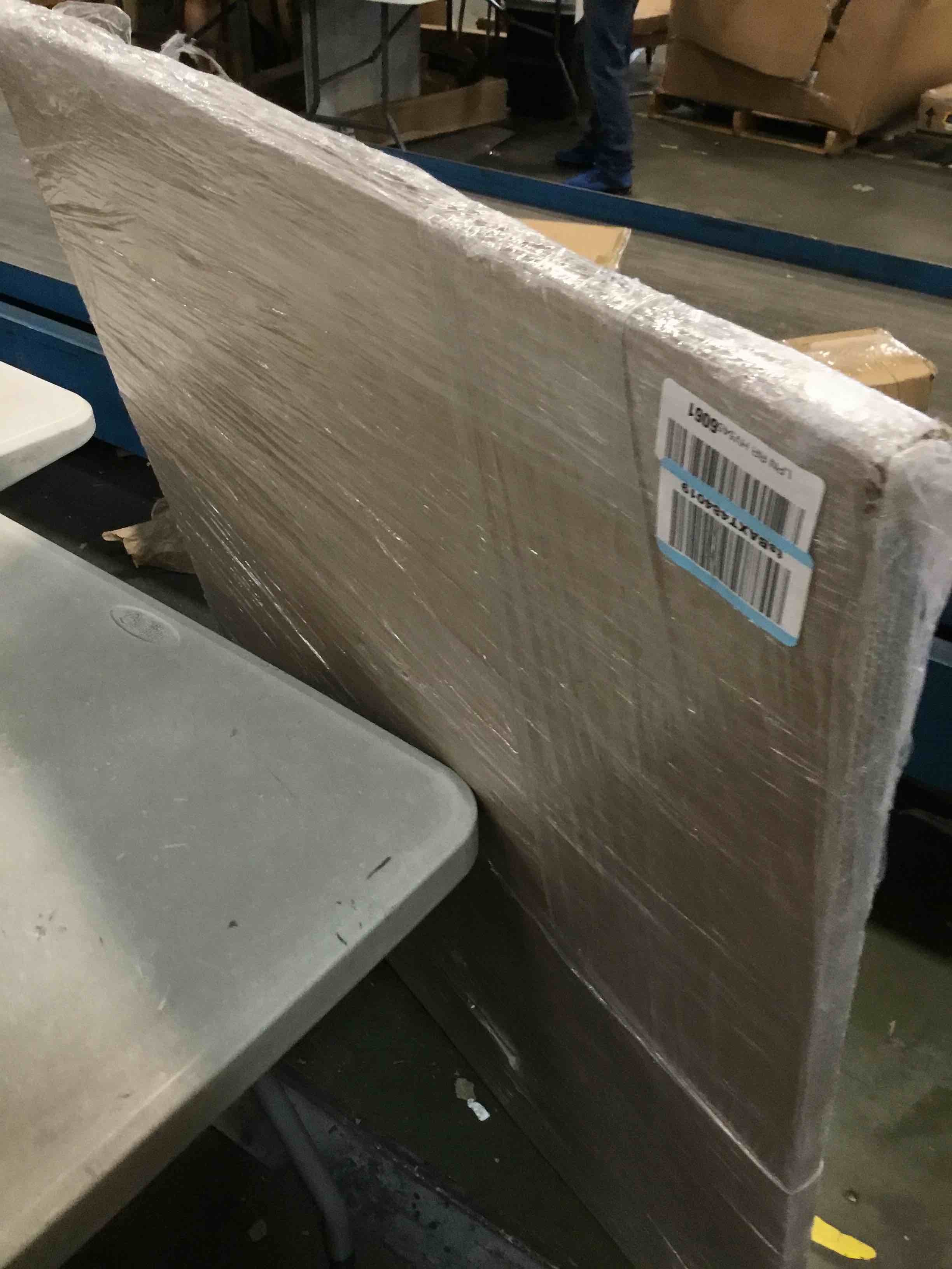 https://s3.amazonaws.com/lotting-images-prod/bidfta/GRN6448694_1716485216284.jpeg