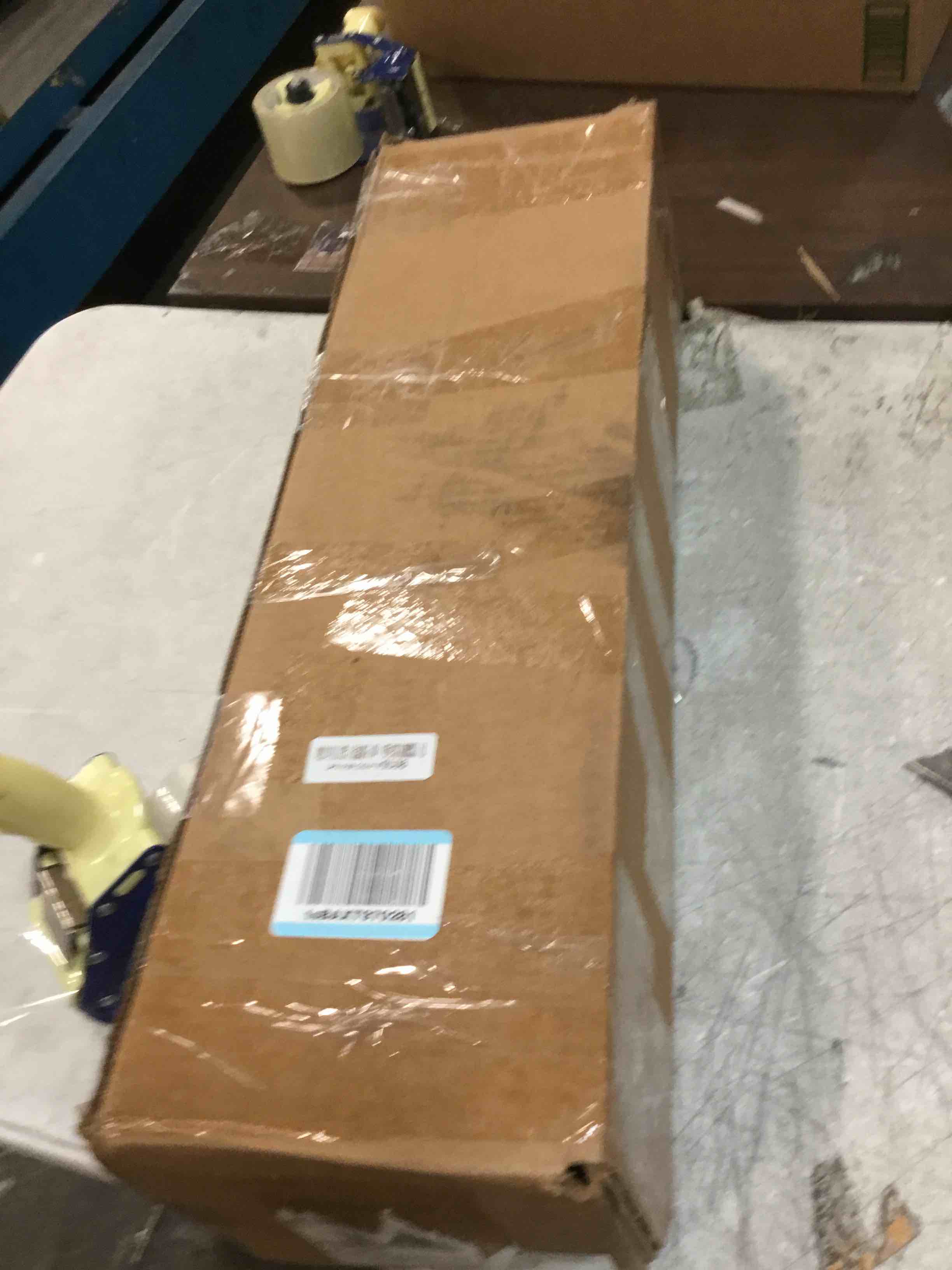 https://s3.amazonaws.com/lotting-images-prod/bidfta/GRN6448813_1716553935677.jpeg
