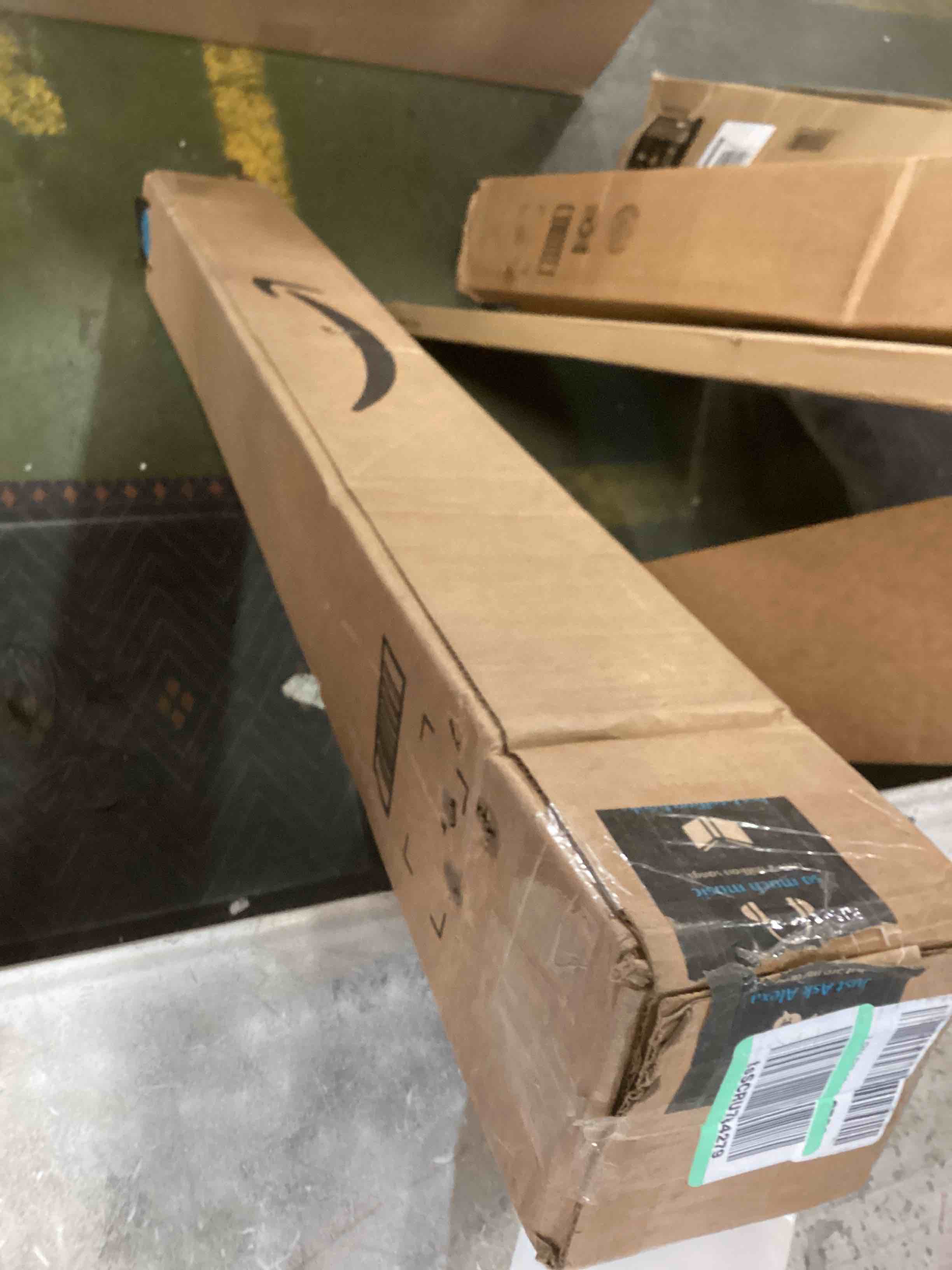 https://s3.amazonaws.com/lotting-images-prod/bidfta/GRN6449430_1716205926498.jpeg