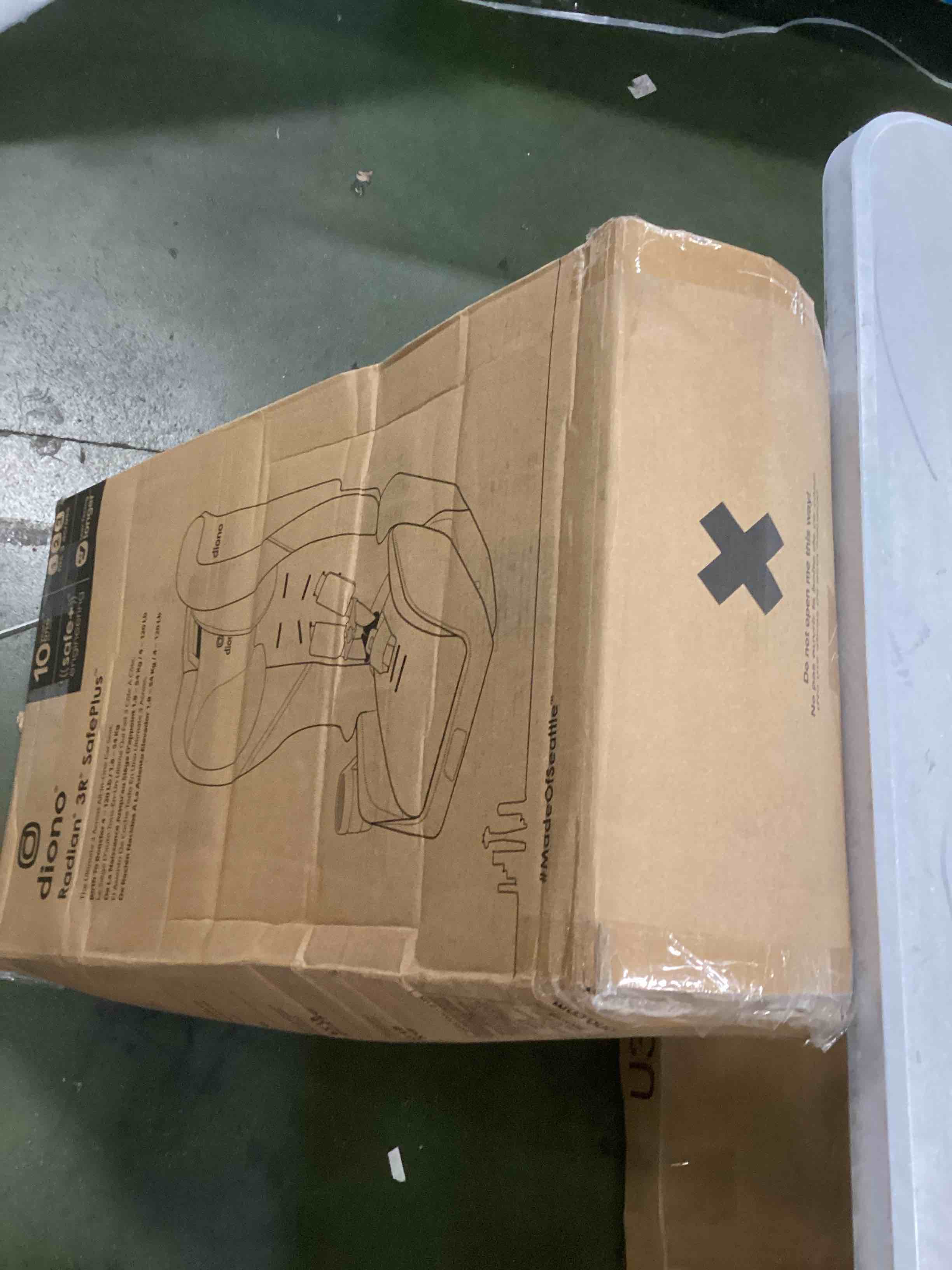 https://s3.amazonaws.com/lotting-images-prod/bidfta/GRN6450256_1716472277963.jpeg