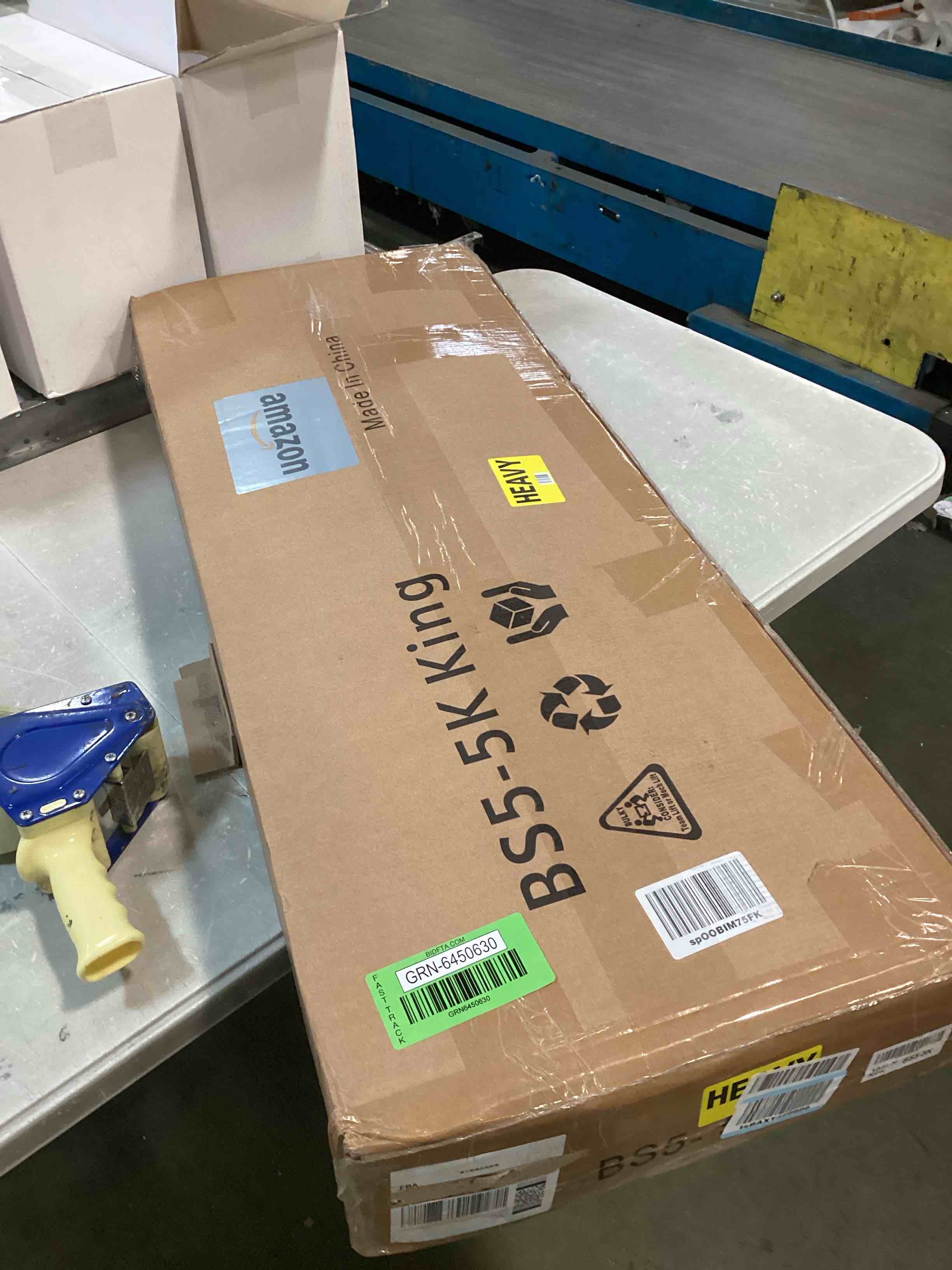 https://s3.amazonaws.com/lotting-images-prod/bidfta/GRN6450630_1715799323837.jpeg