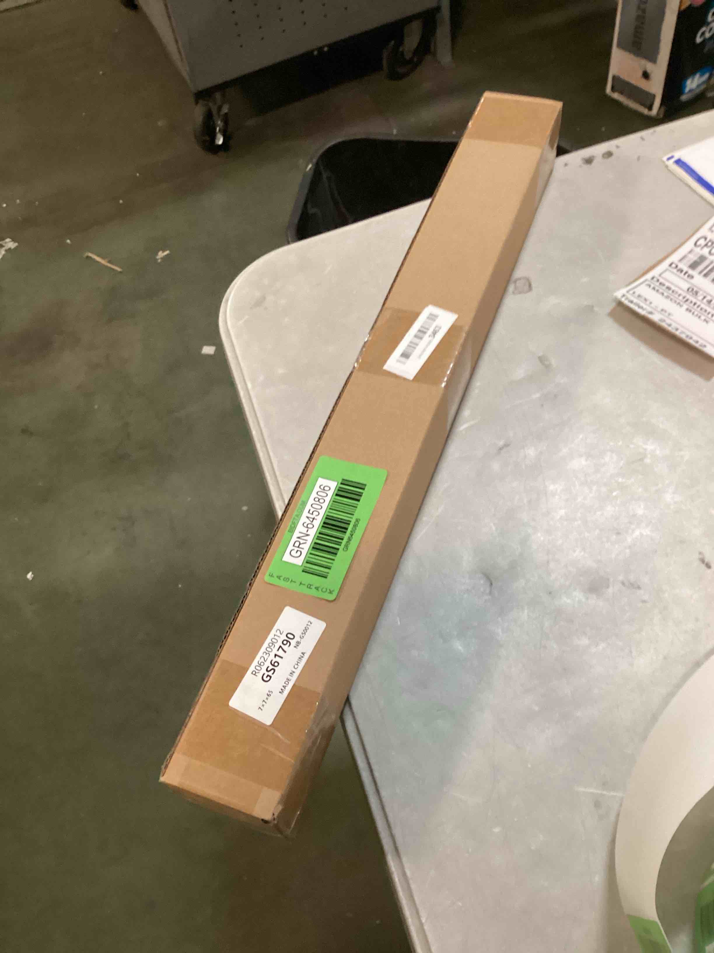 https://s3.amazonaws.com/lotting-images-prod/bidfta/GRN6450806_1715876510004.jpeg