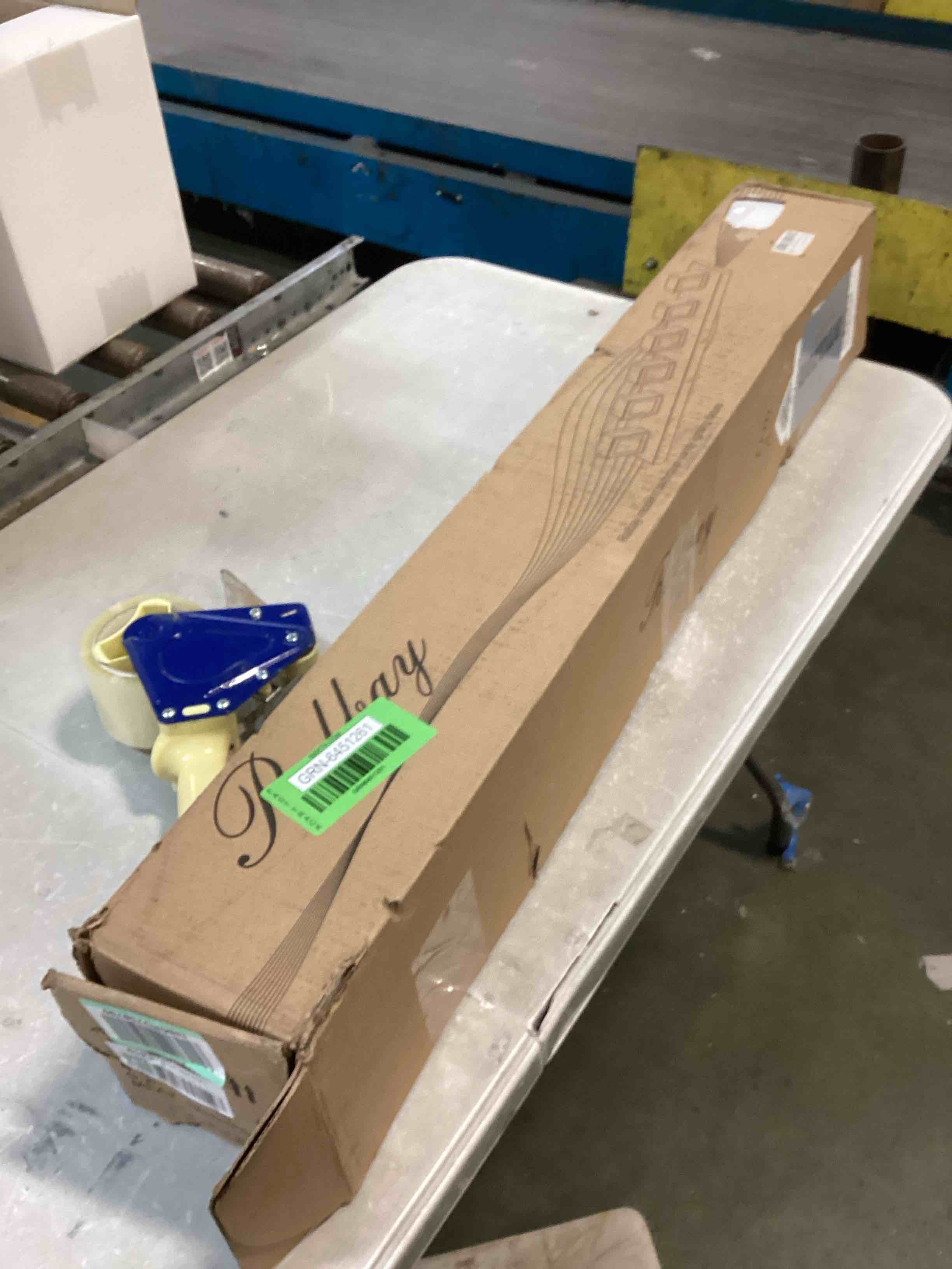 https://s3.amazonaws.com/lotting-images-prod/bidfta/GRN6451261_1716219254118.jpeg