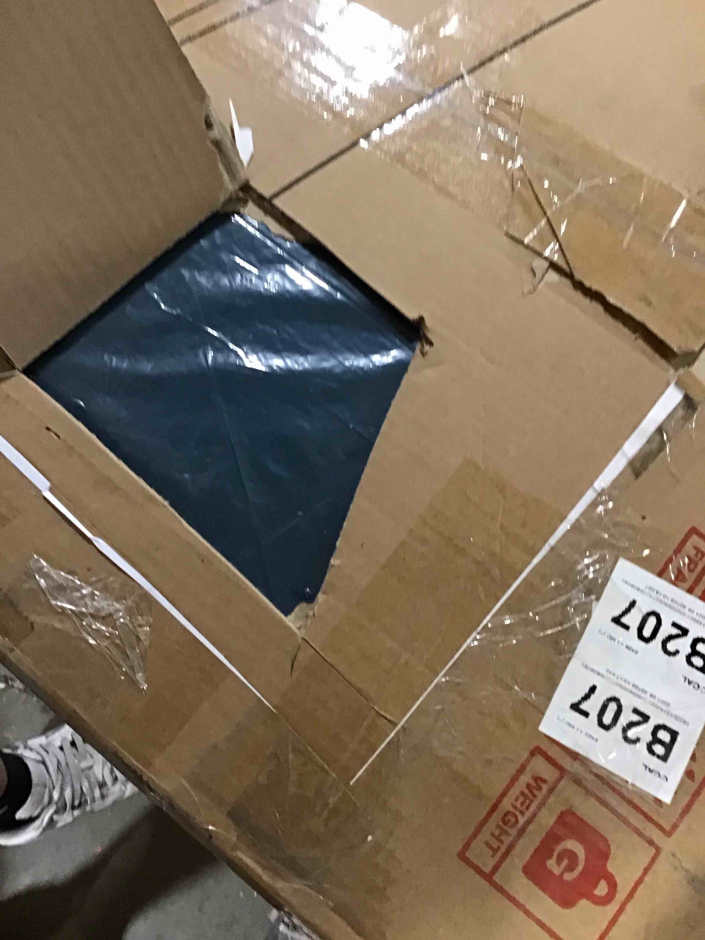https://s3.amazonaws.com/lotting-images-prod/bidfta/GRN6463999_1717790225663.jpeg