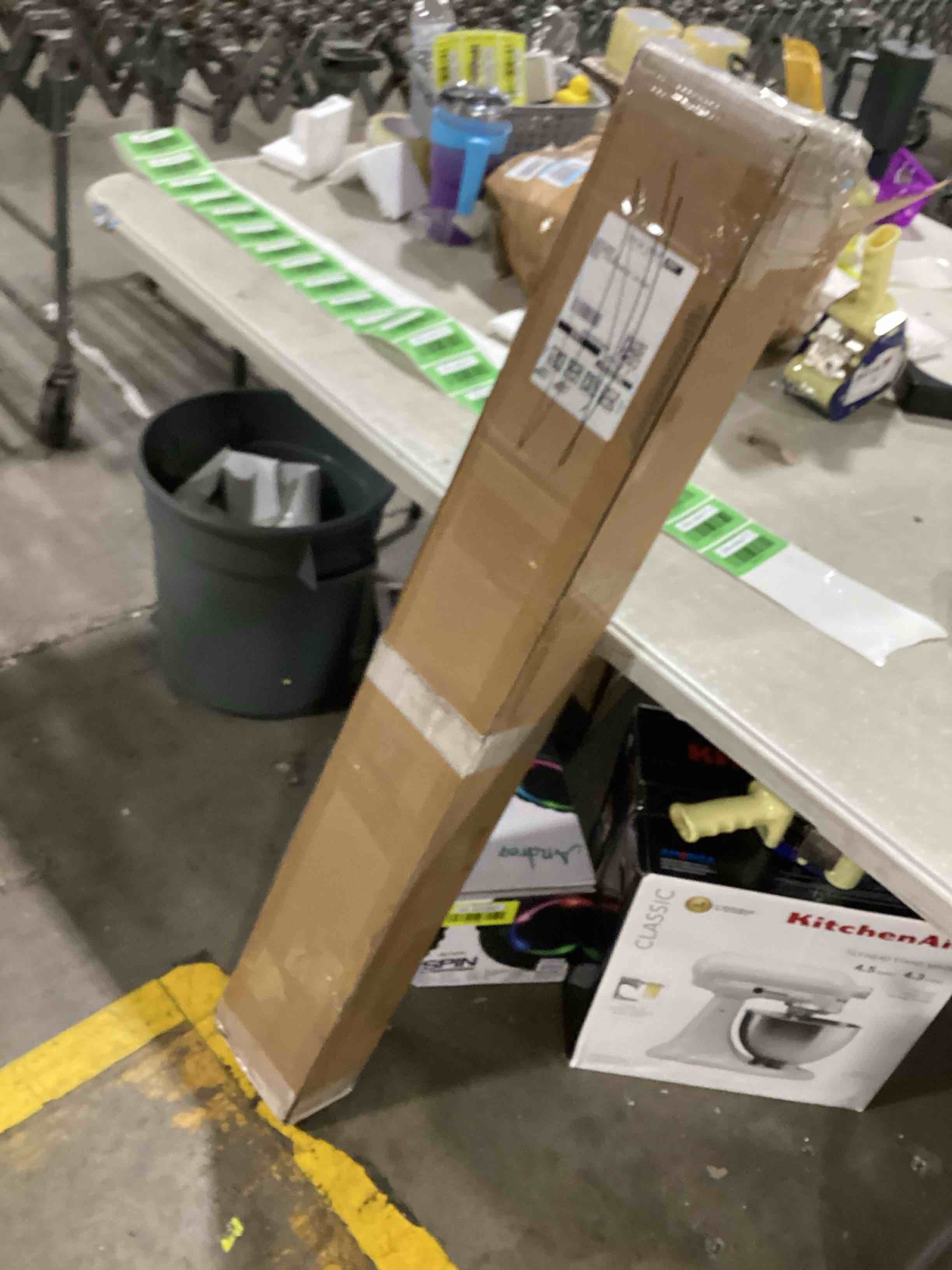 https://s3.amazonaws.com/lotting-images-prod/bidfta/GRN6464810_1722610148807.jpeg