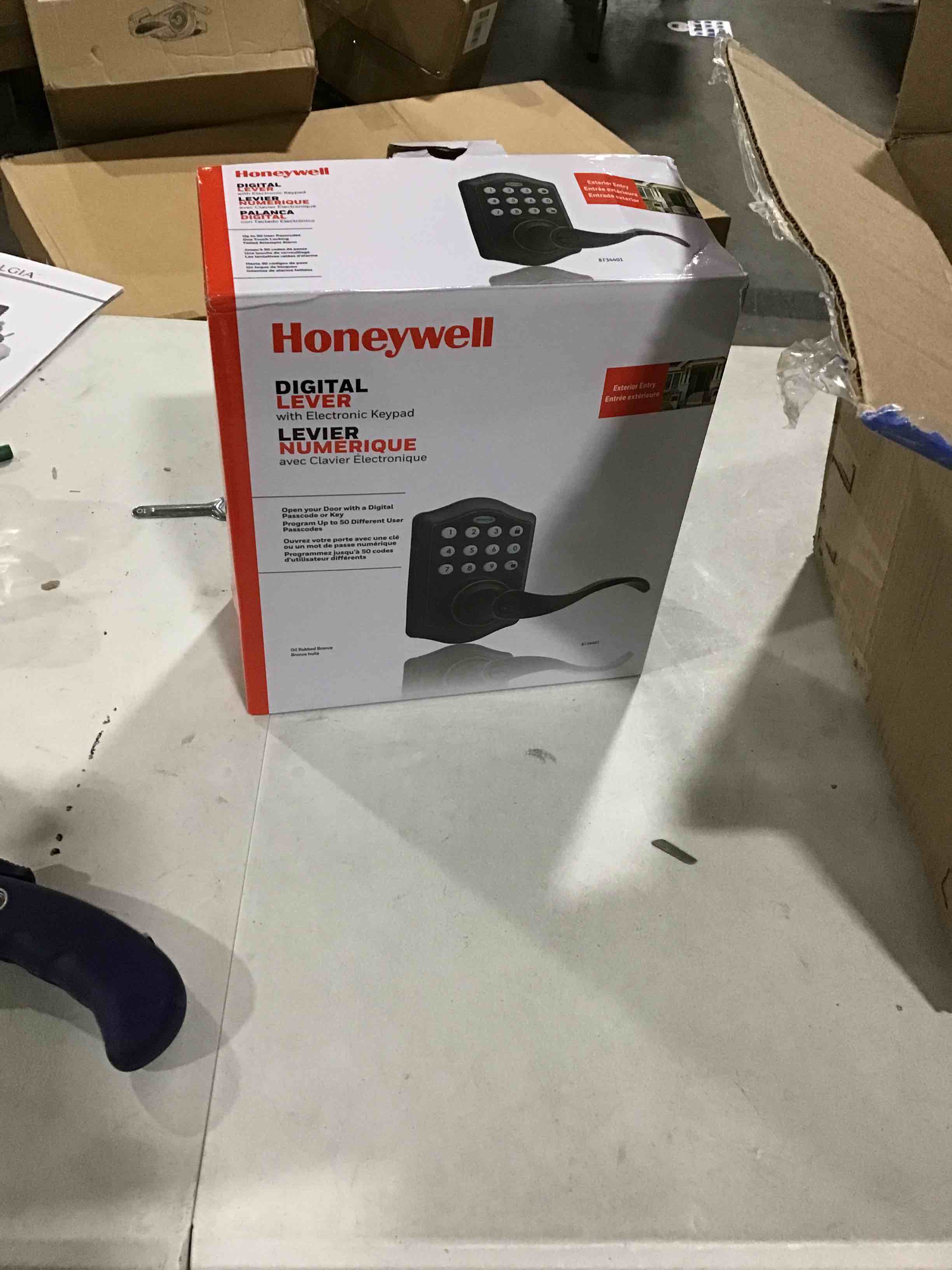 https://s3.amazonaws.com/lotting-images-prod/bidfta/GRN6468554_1717012943745.jpeg