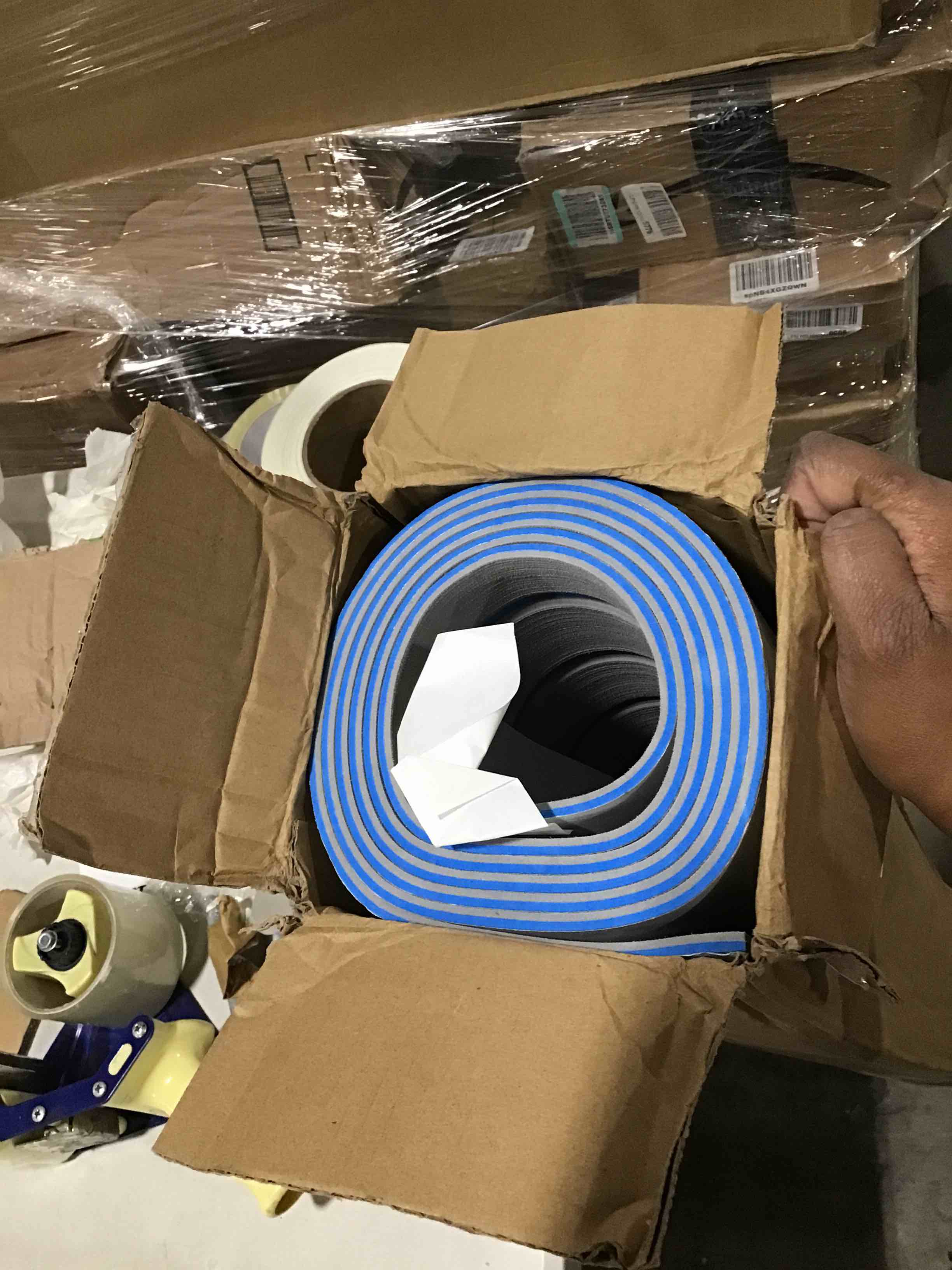 https://s3.amazonaws.com/lotting-images-prod/bidfta/GRN6468700_1717169519786.jpeg