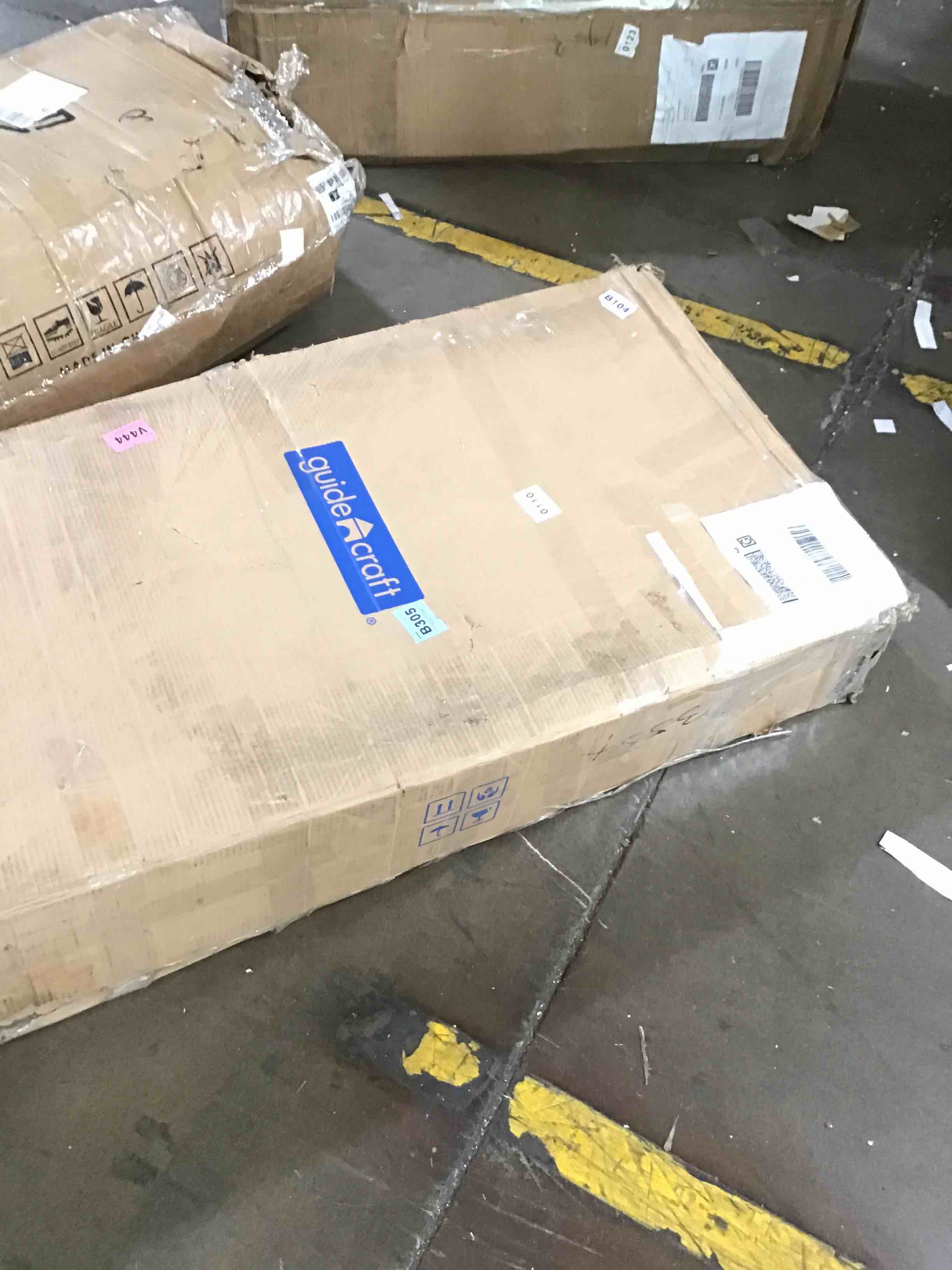 https://s3.amazonaws.com/lotting-images-prod/bidfta/GRN6470611_1717786038931.jpeg