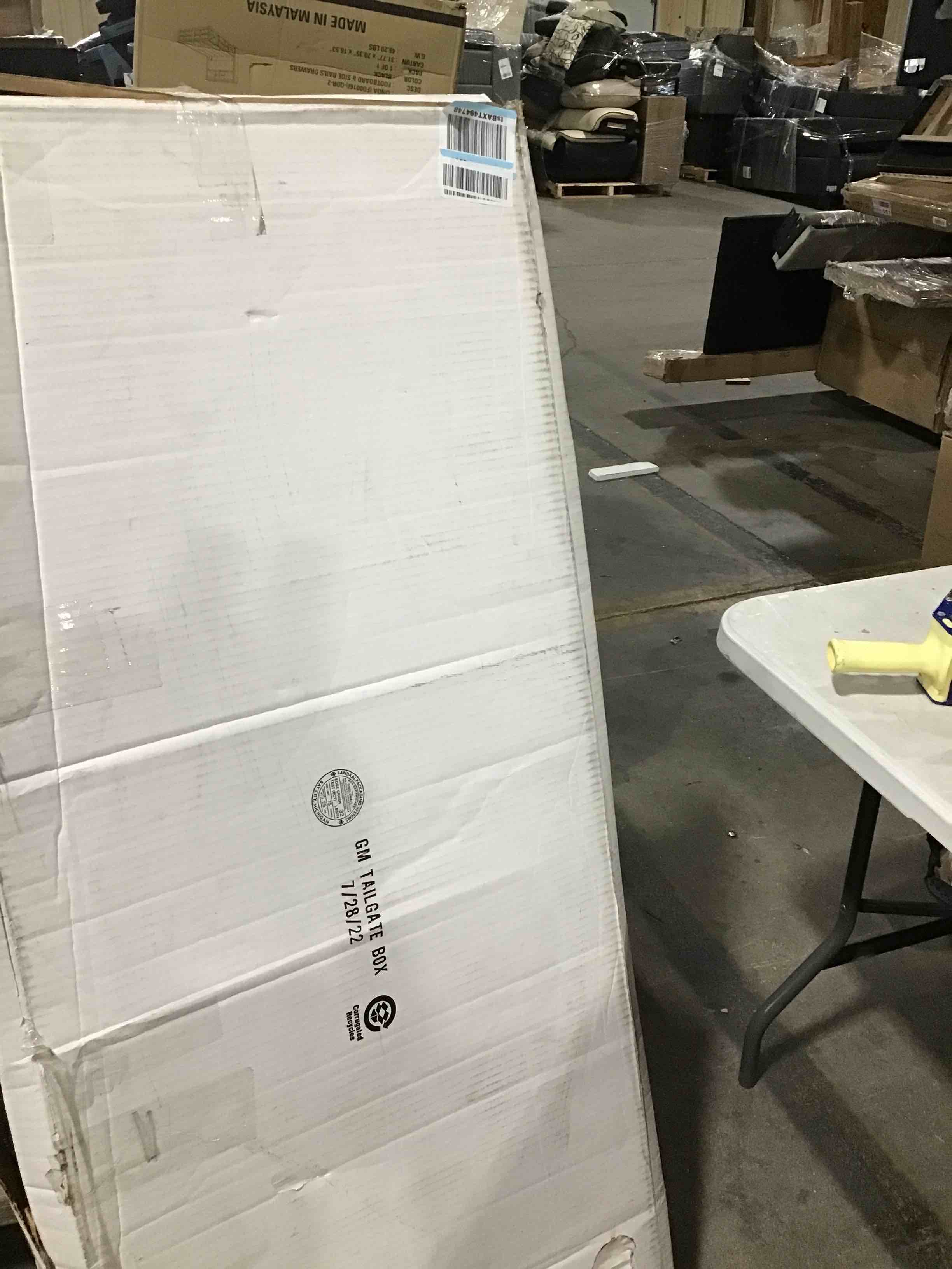 https://s3.amazonaws.com/lotting-images-prod/bidfta/GRN6472332_1717597750294.jpeg