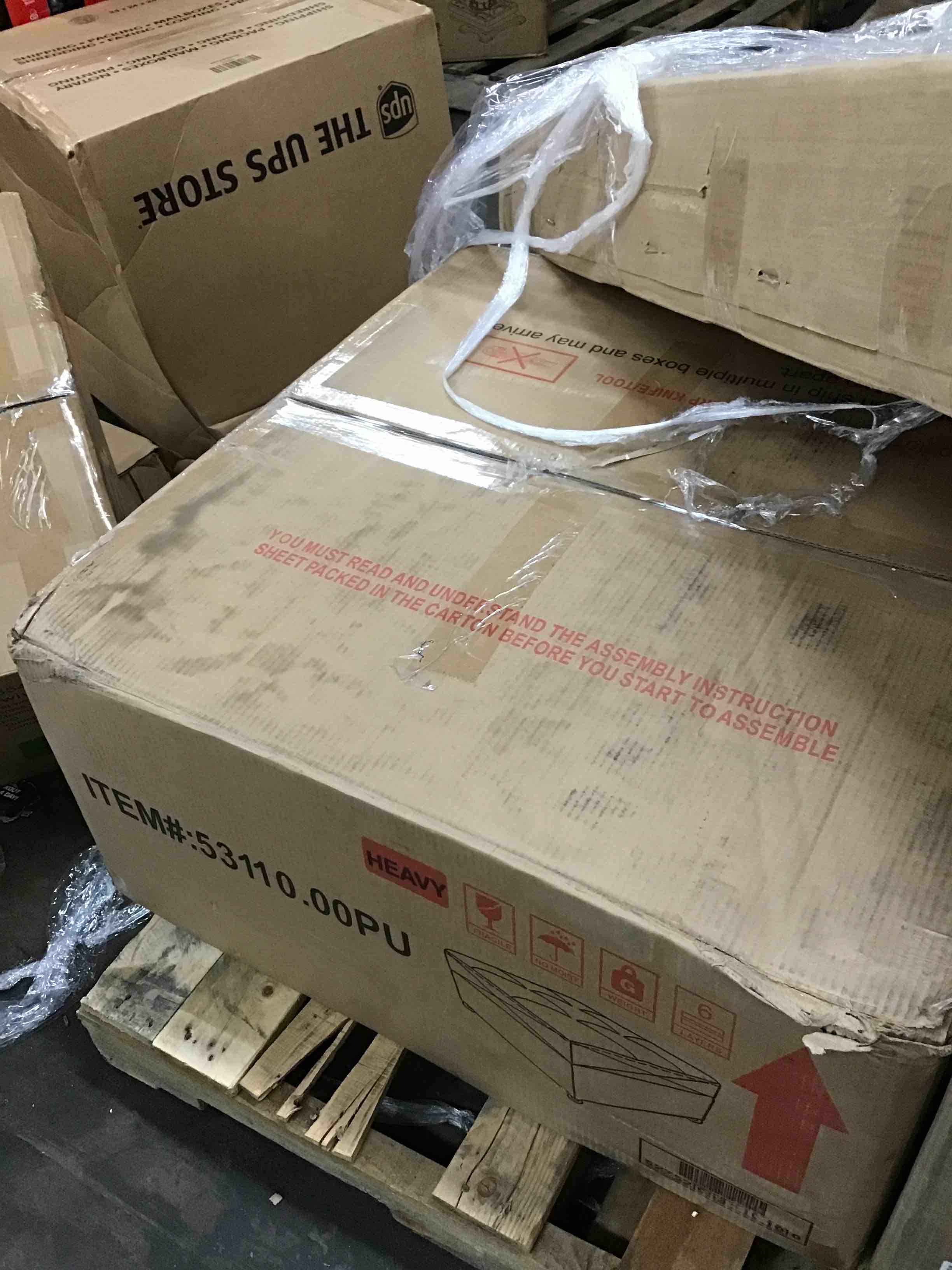 https://s3.amazonaws.com/lotting-images-prod/bidfta/GRN6478900_1720527808563.jpeg