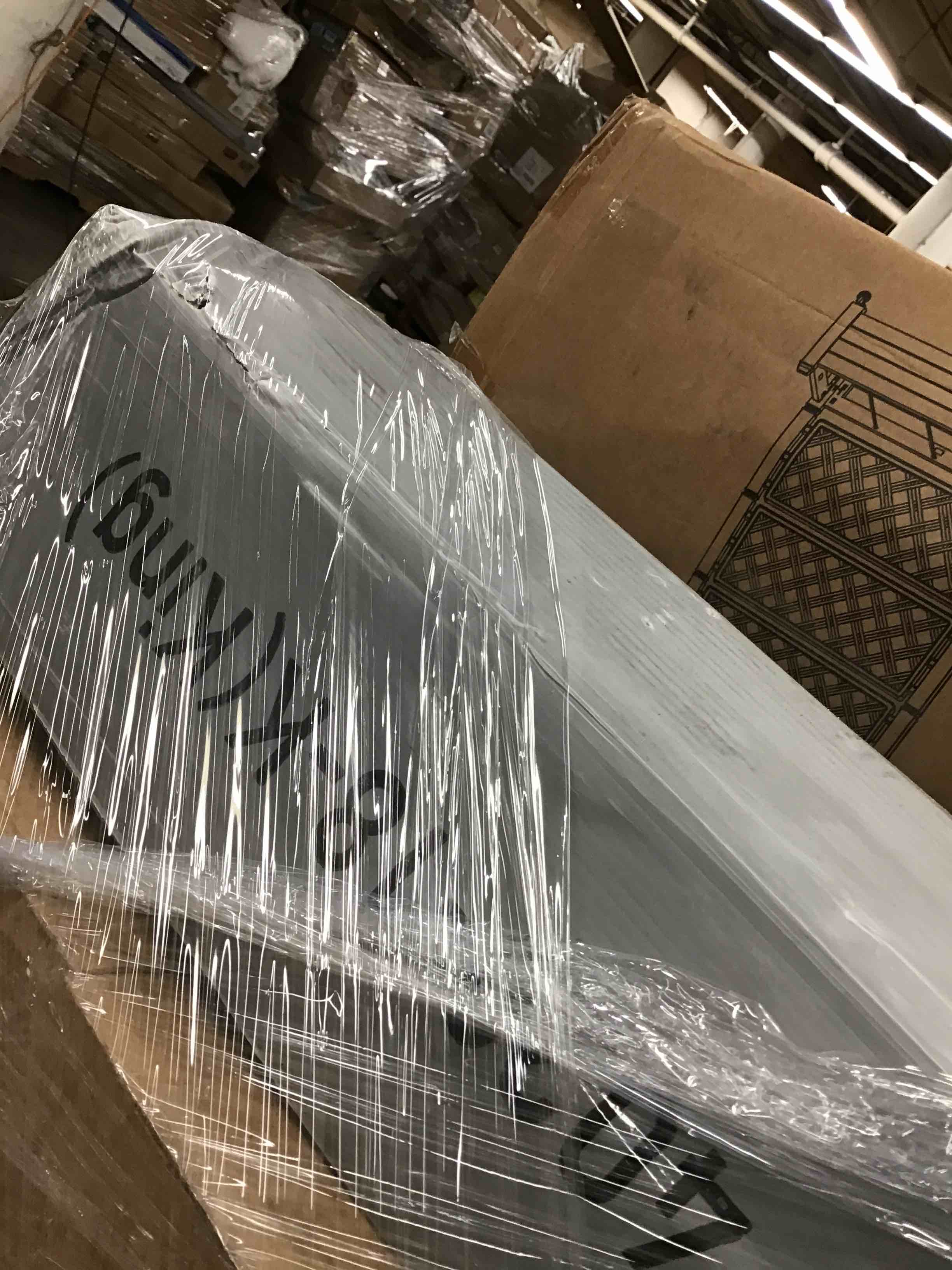 https://s3.amazonaws.com/lotting-images-prod/bidfta/GRN6486870_1720700001093.jpeg