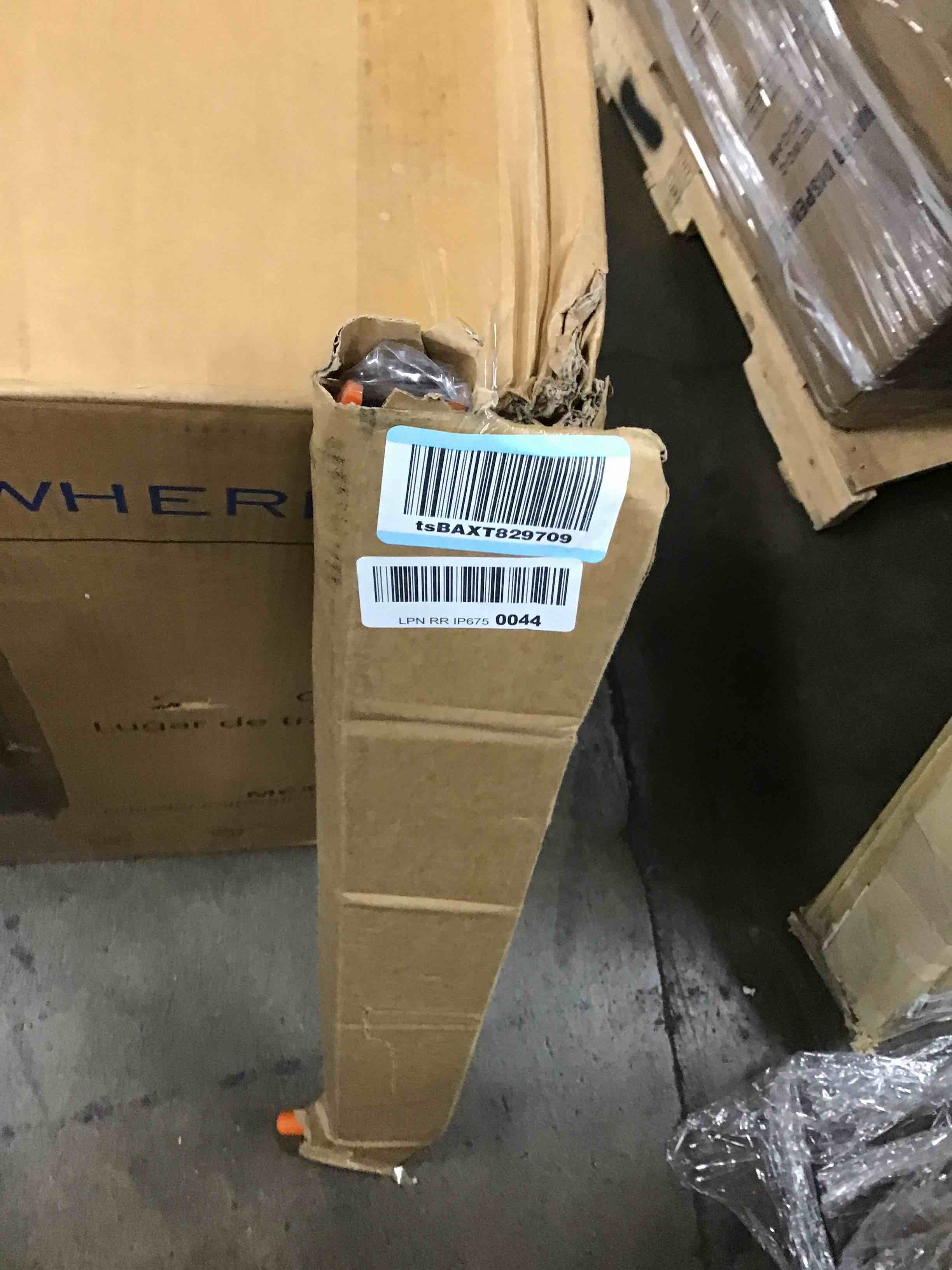 https://s3.amazonaws.com/lotting-images-prod/bidfta/GRN6486923_1720637182497.jpeg