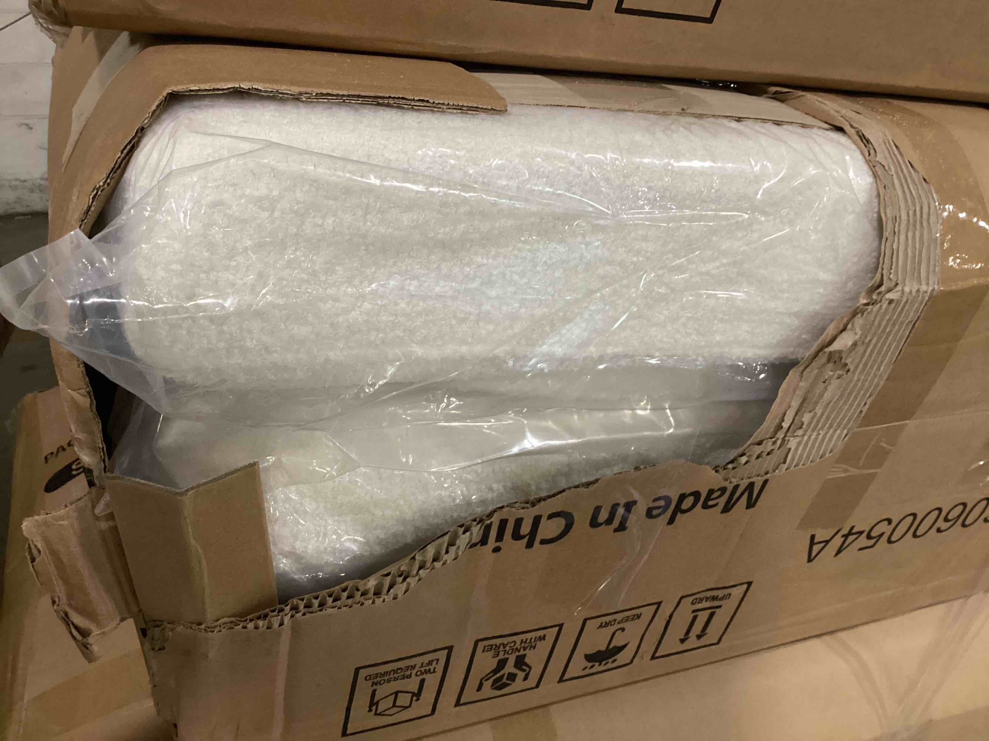 https://s3.amazonaws.com/lotting-images-prod/bidfta/GRN6488343_1720545929447.jpeg