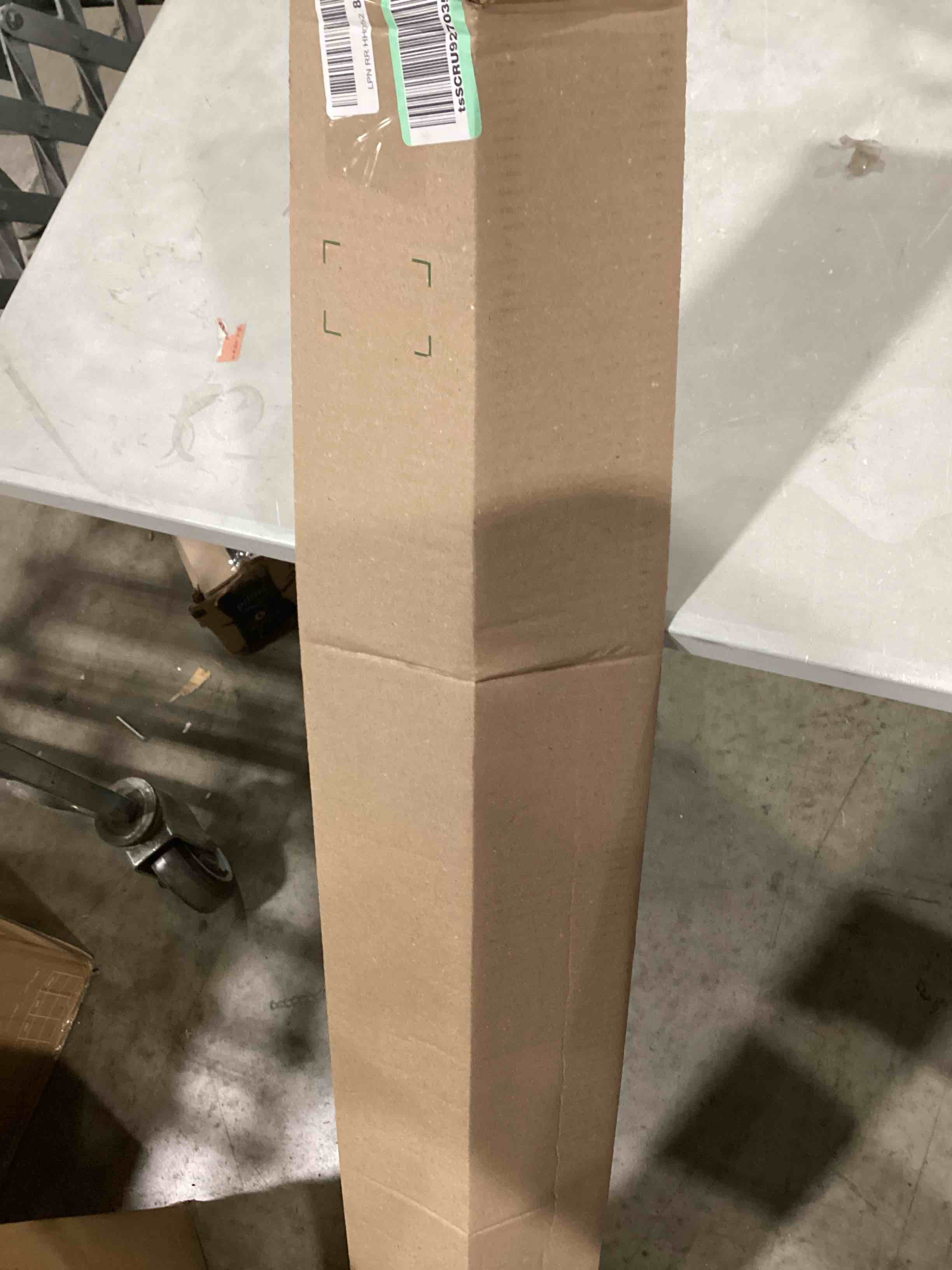 https://s3.amazonaws.com/lotting-images-prod/bidfta/GRN6488626_1720700302200.jpeg