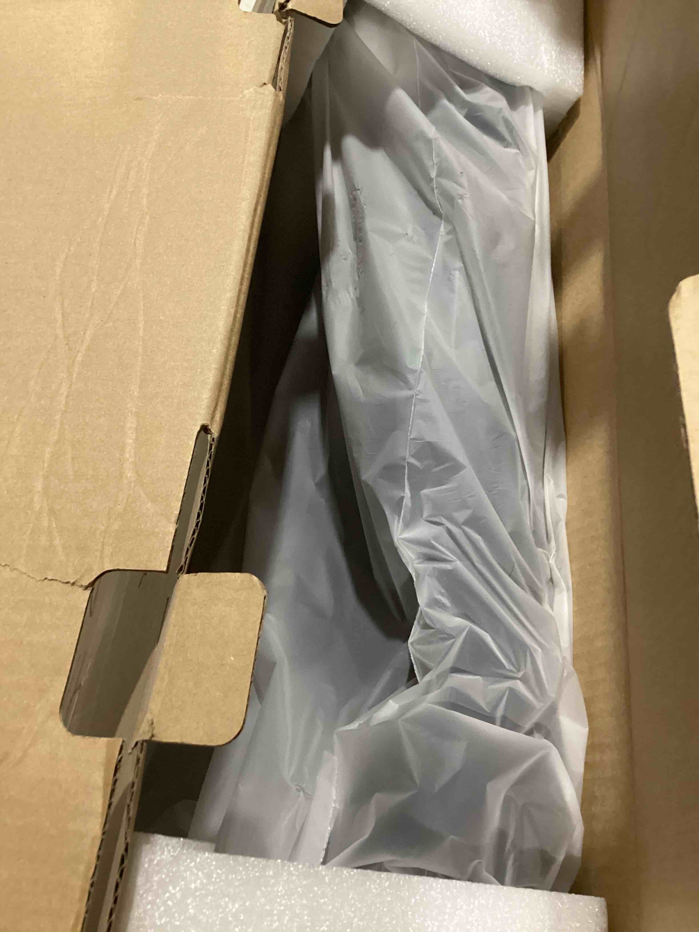 https://s3.amazonaws.com/lotting-images-prod/bidfta/GRN6489070_1720798043334.jpeg