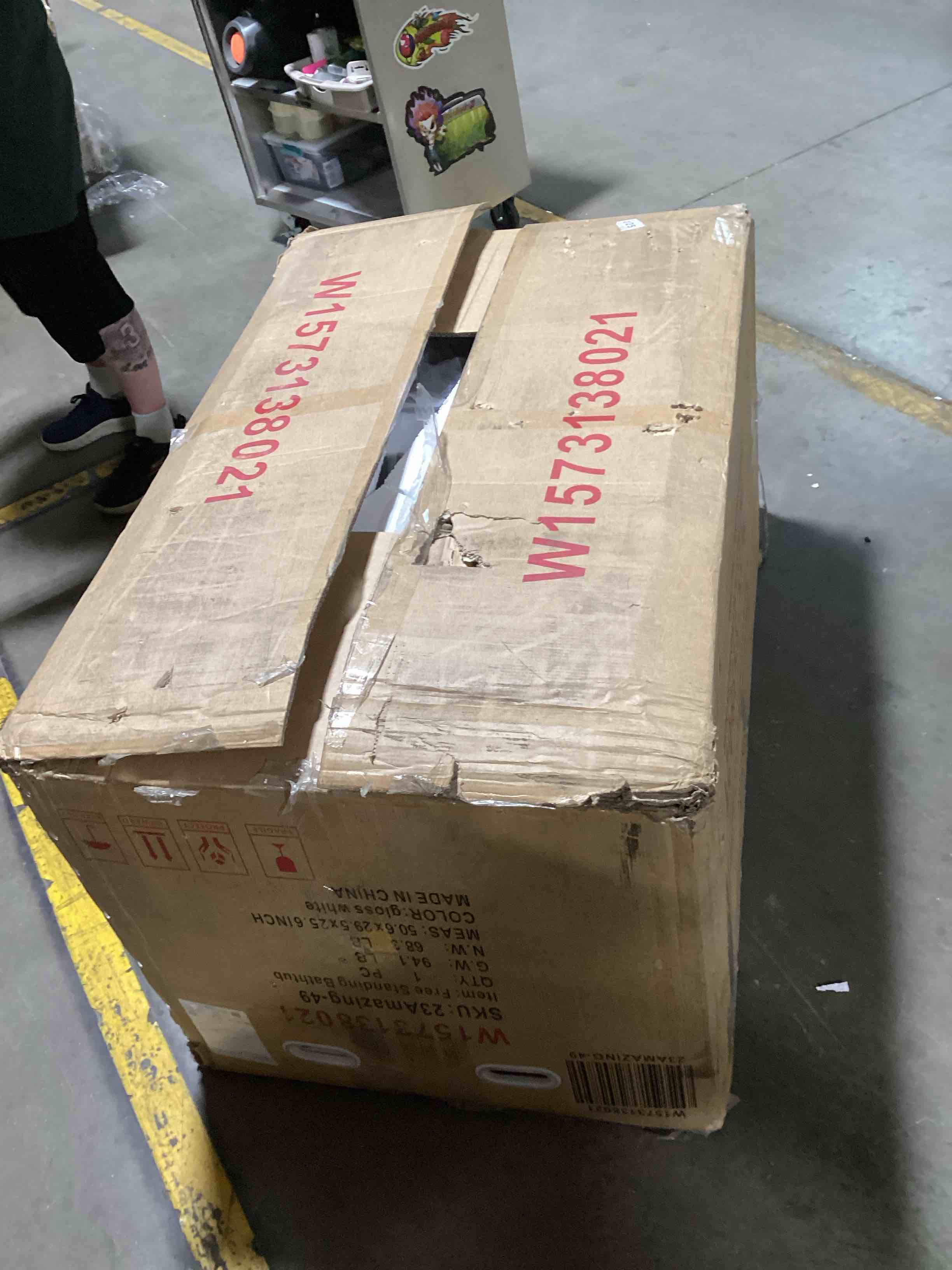https://s3.amazonaws.com/lotting-images-prod/bidfta/GRN6492892_1720613786045.jpeg