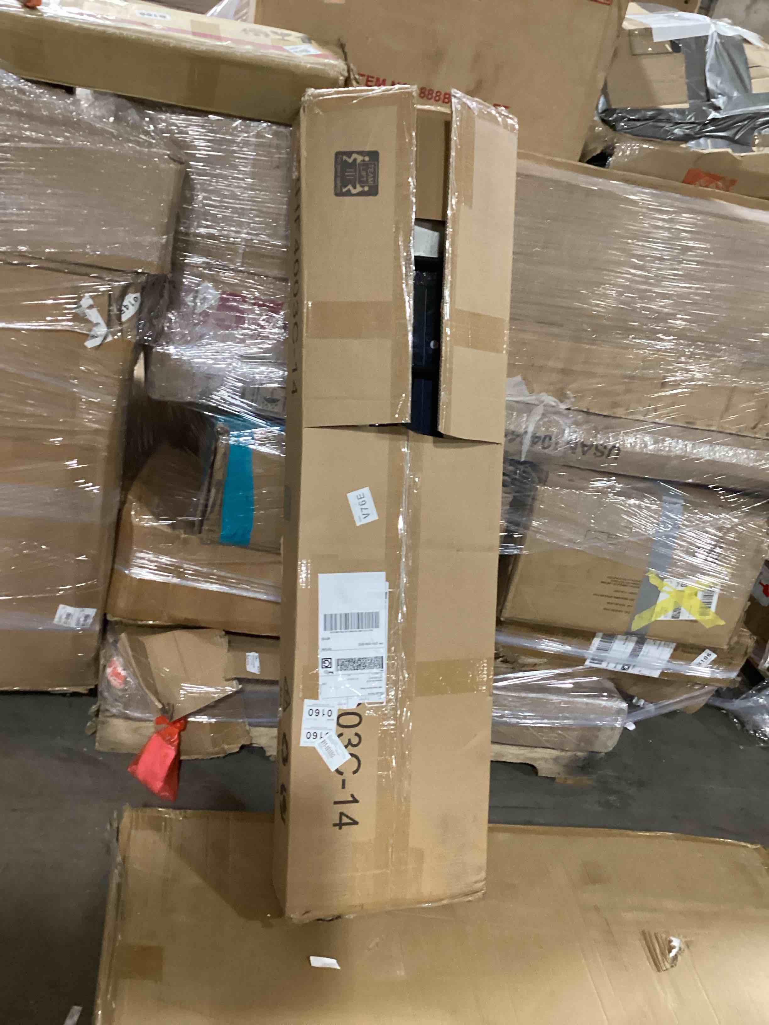 https://s3.amazonaws.com/lotting-images-prod/bidfta/GRN6493455_1720811143764.jpeg