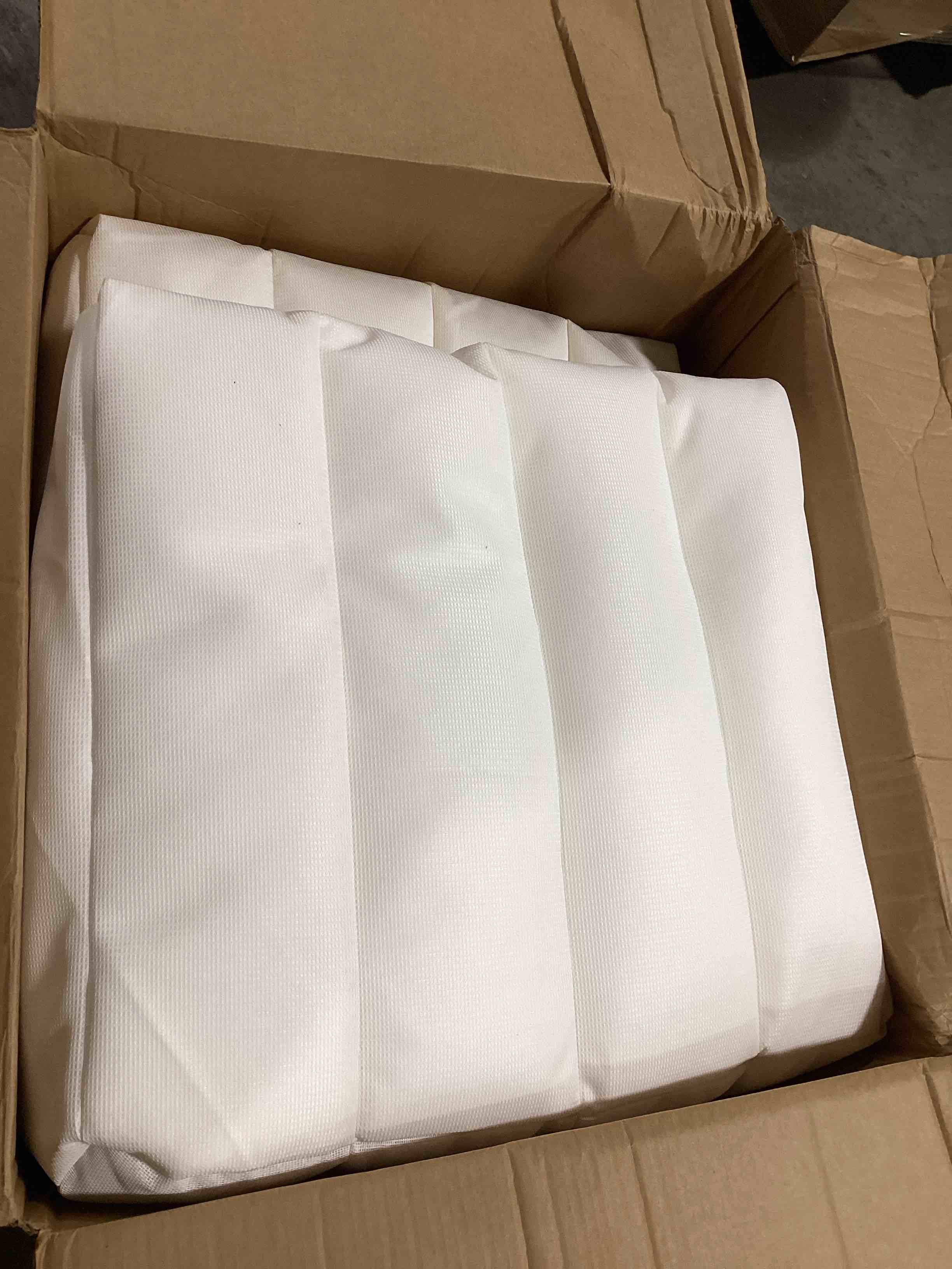 https://s3.amazonaws.com/lotting-images-prod/bidfta/GRN6493814_1721152264909.jpeg