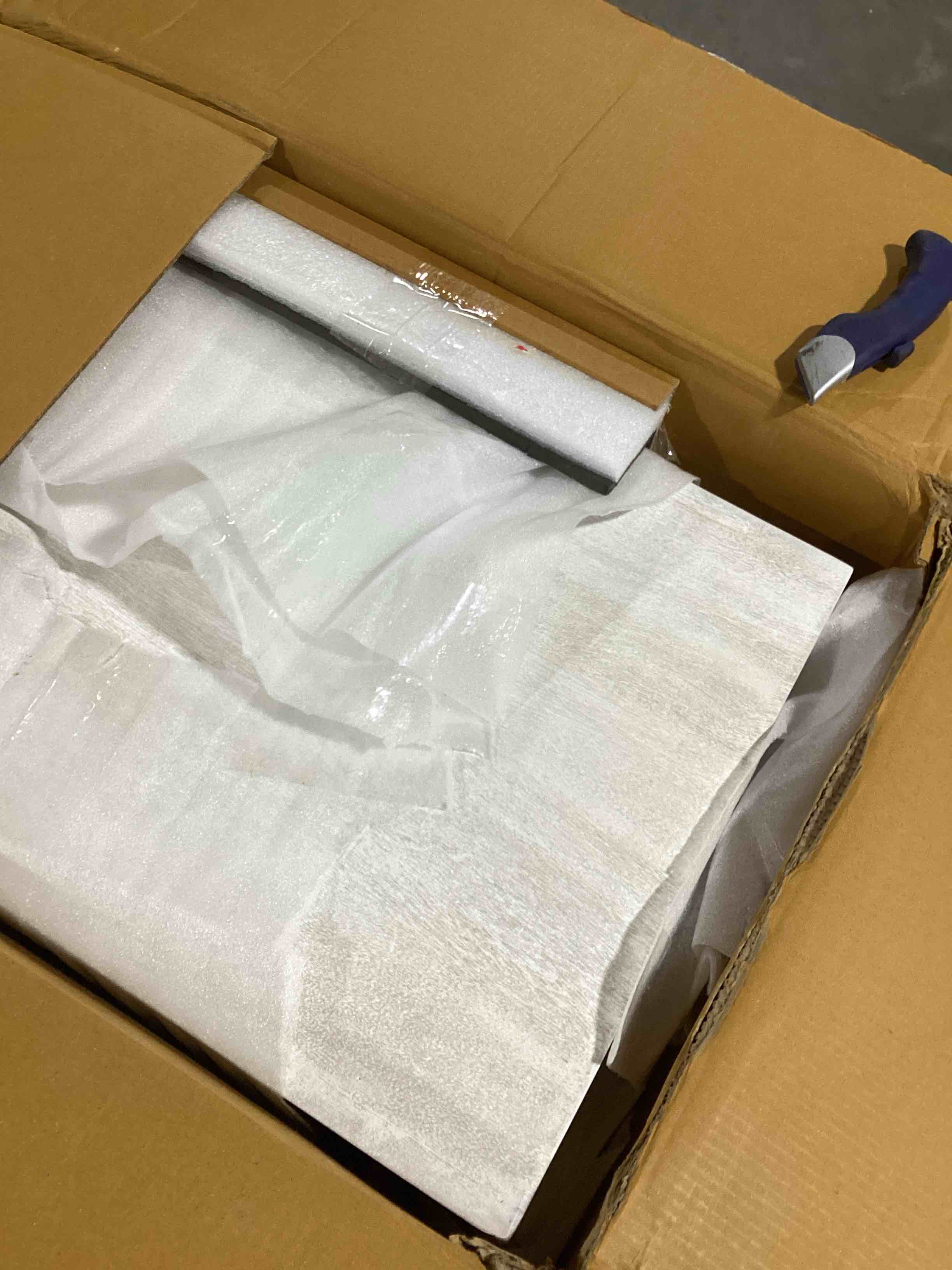 https://s3.amazonaws.com/lotting-images-prod/bidfta/GRN6493816_1721154291981.jpeg
