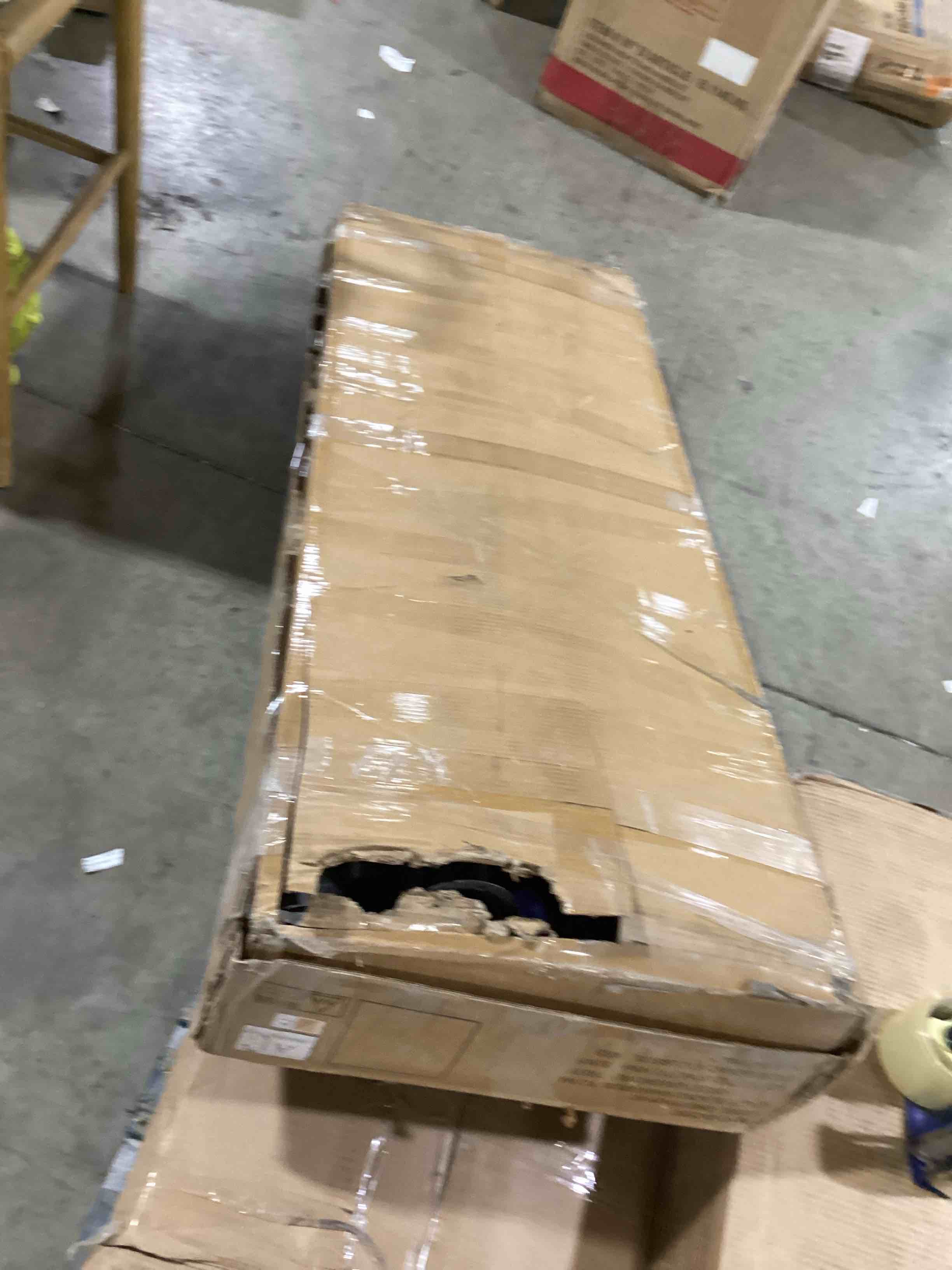 https://s3.amazonaws.com/lotting-images-prod/bidfta/GRN6493820_1721154631172.jpeg
