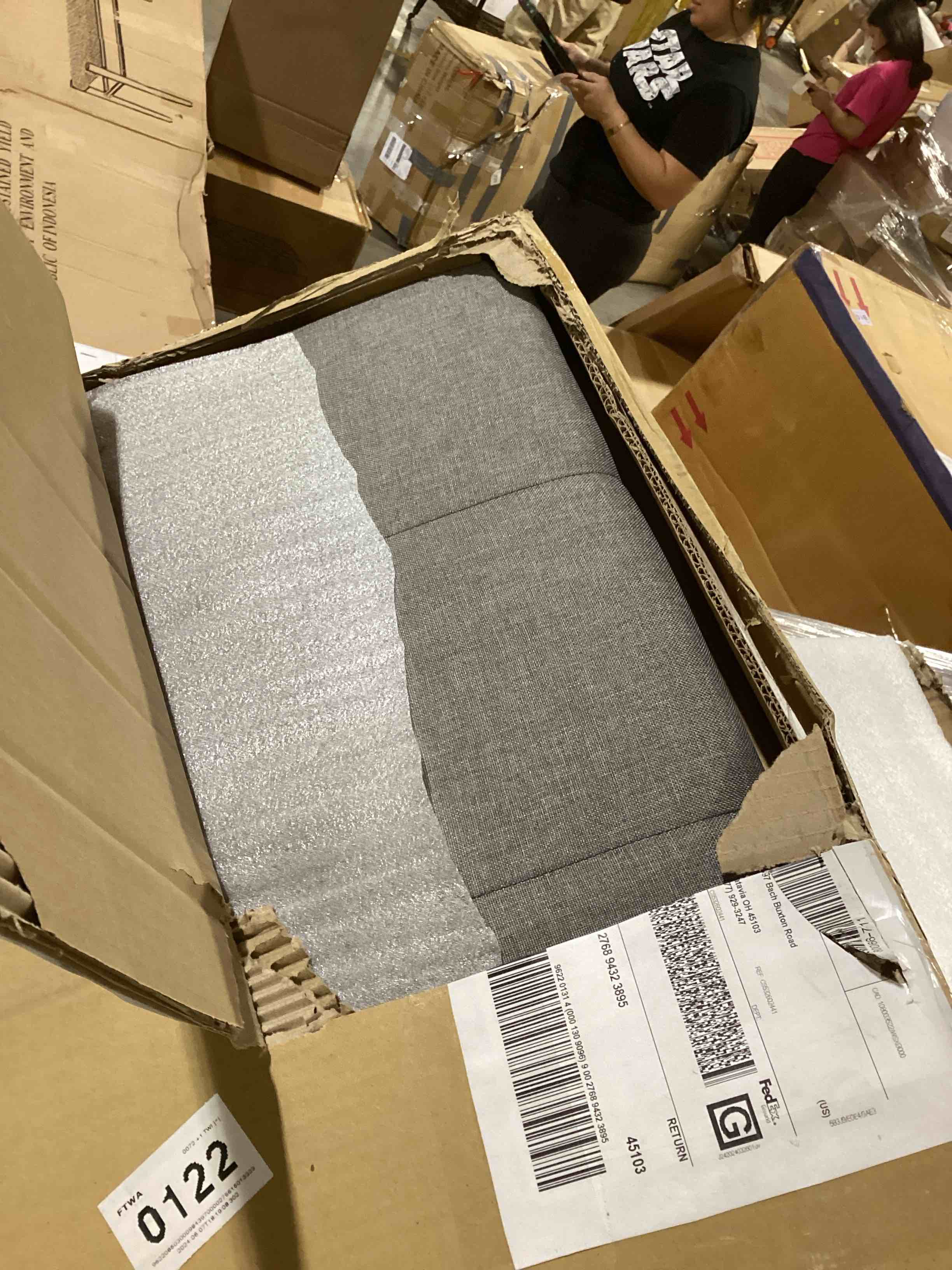 https://s3.amazonaws.com/lotting-images-prod/bidfta/GRN6493929_1721314409032.jpeg