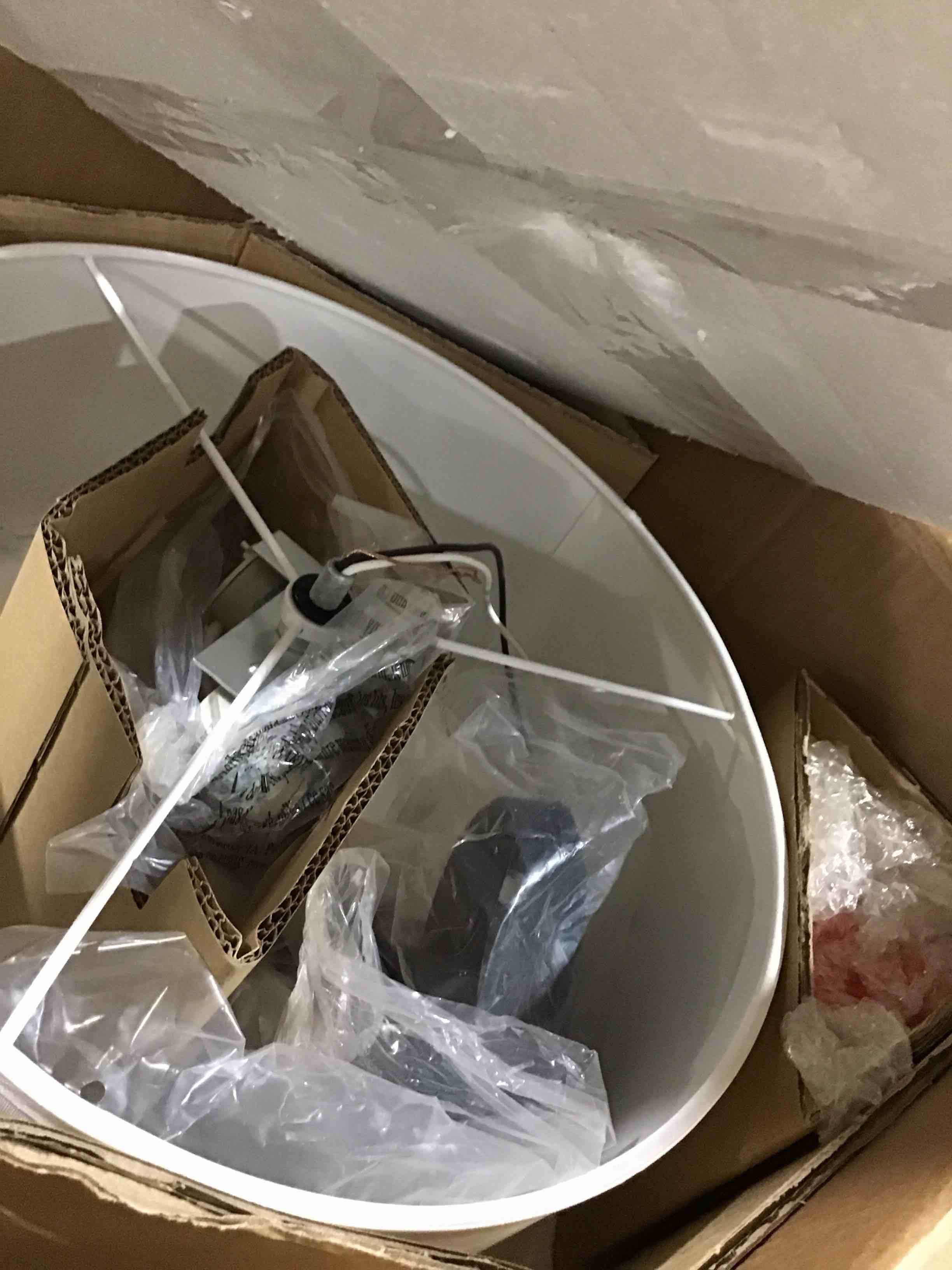 https://s3.amazonaws.com/lotting-images-prod/bidfta/GRN6494206_1718457492846.jpeg