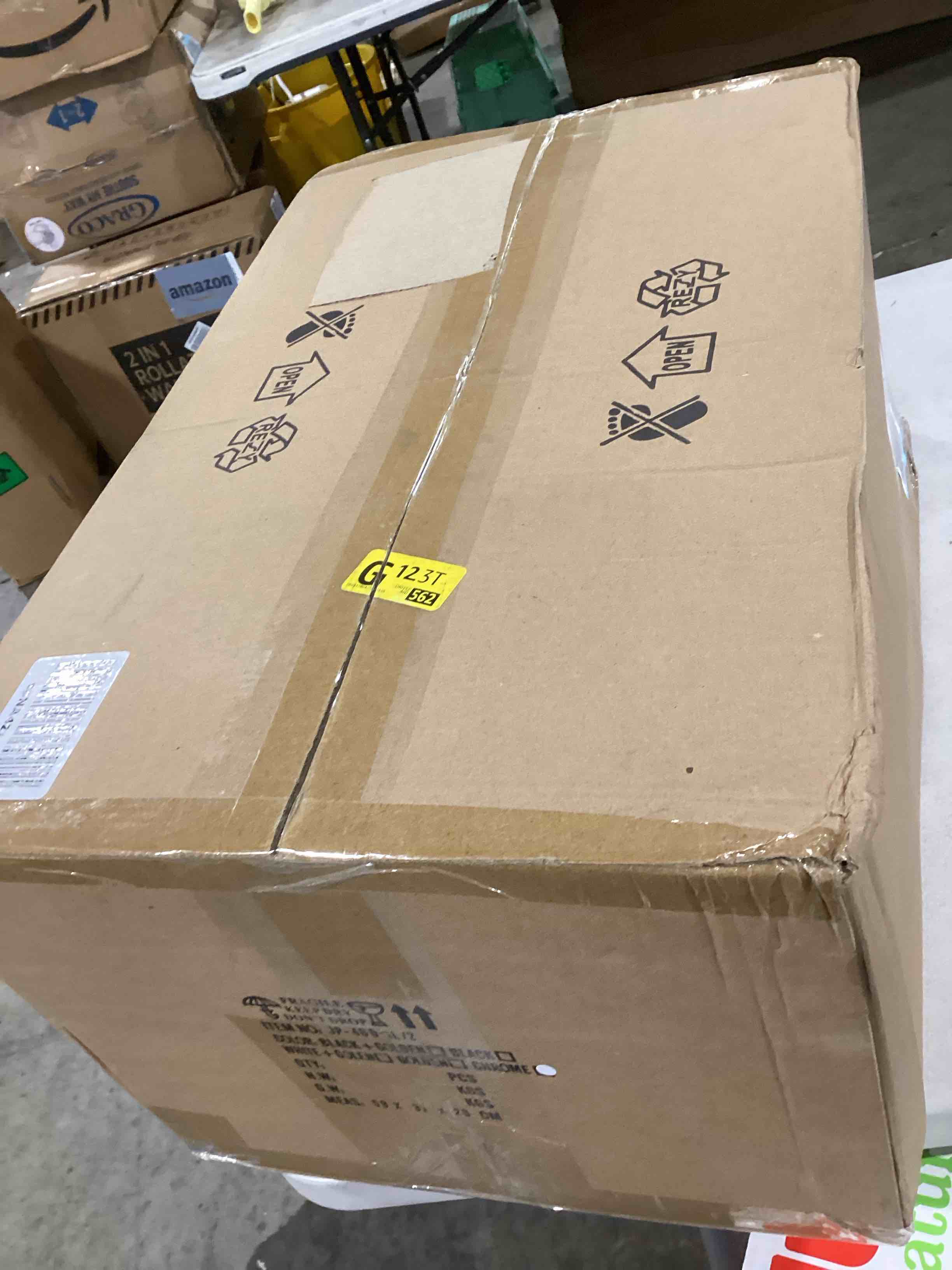 https://s3.amazonaws.com/lotting-images-prod/bidfta/GRN6498297_1721670220084.jpeg