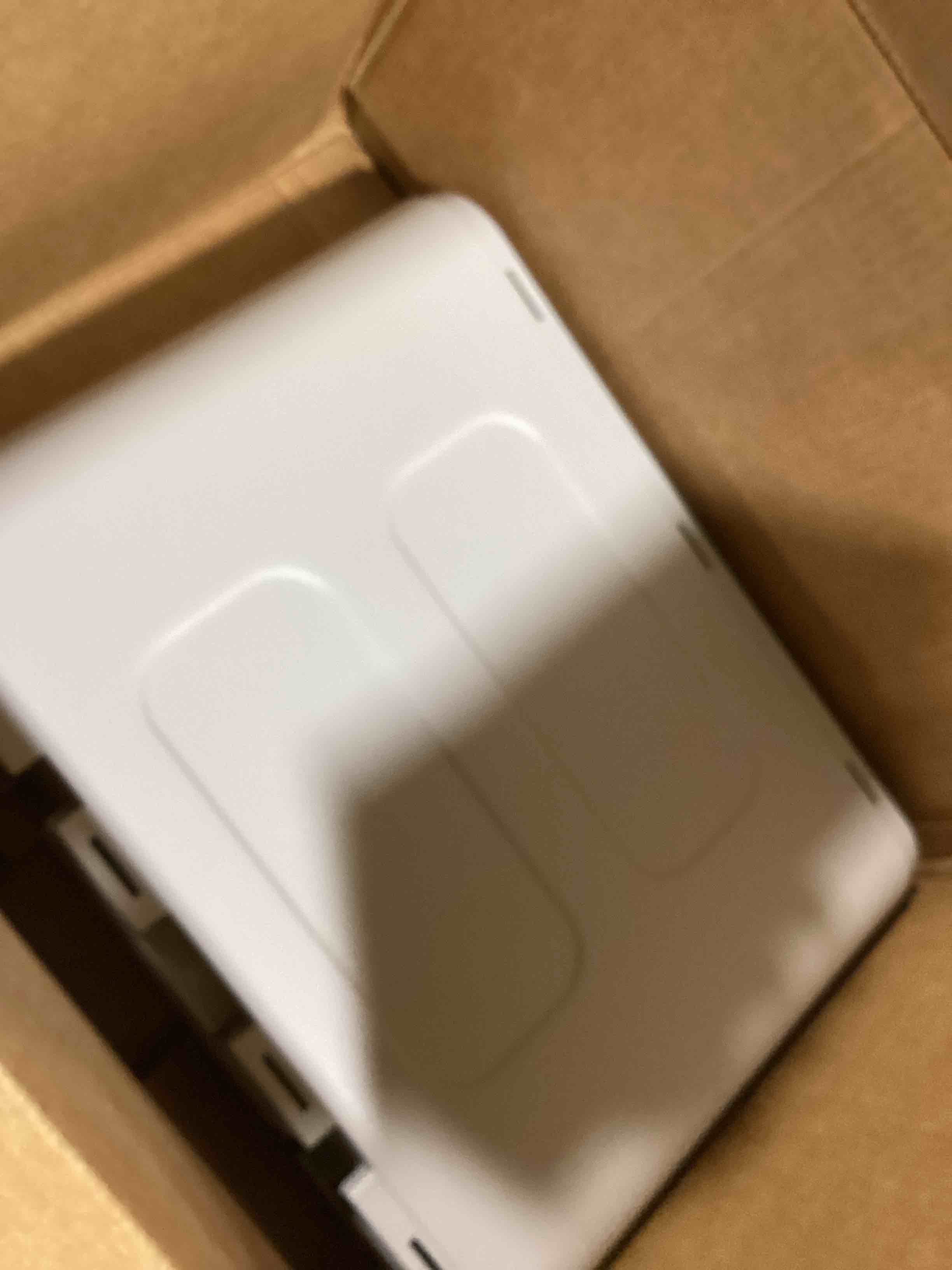 https://s3.amazonaws.com/lotting-images-prod/bidfta/GRN6498445_1720555073791.jpeg