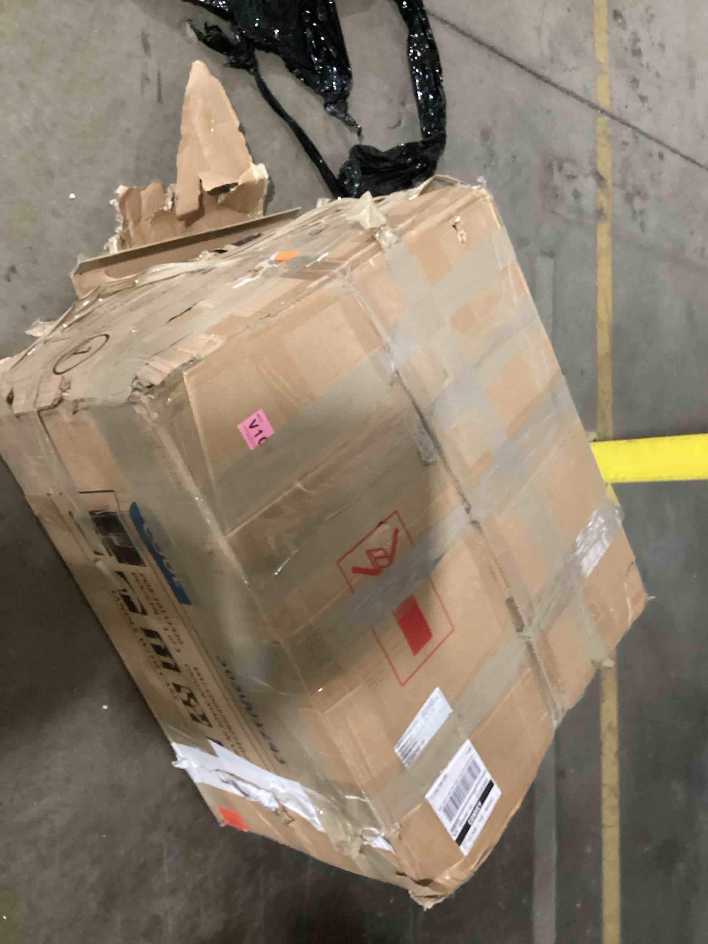 https://s3.amazonaws.com/lotting-images-prod/bidfta/GRN6498685_1720789775702.jpeg