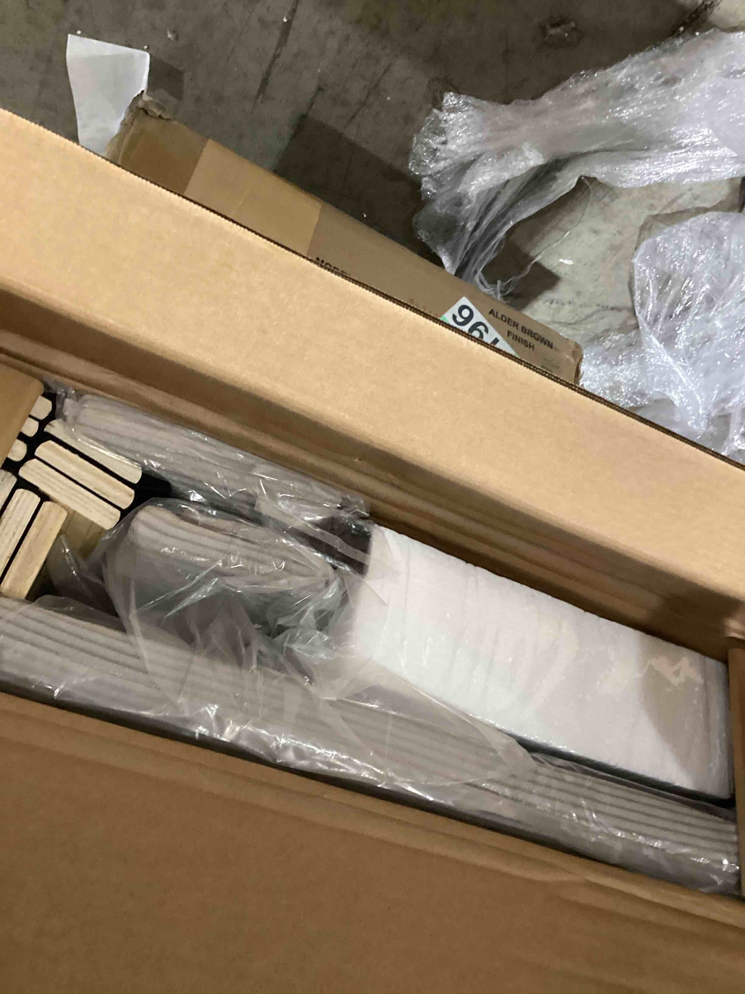 https://s3.amazonaws.com/lotting-images-prod/bidfta/GRN6499196_1721834742703.jpeg