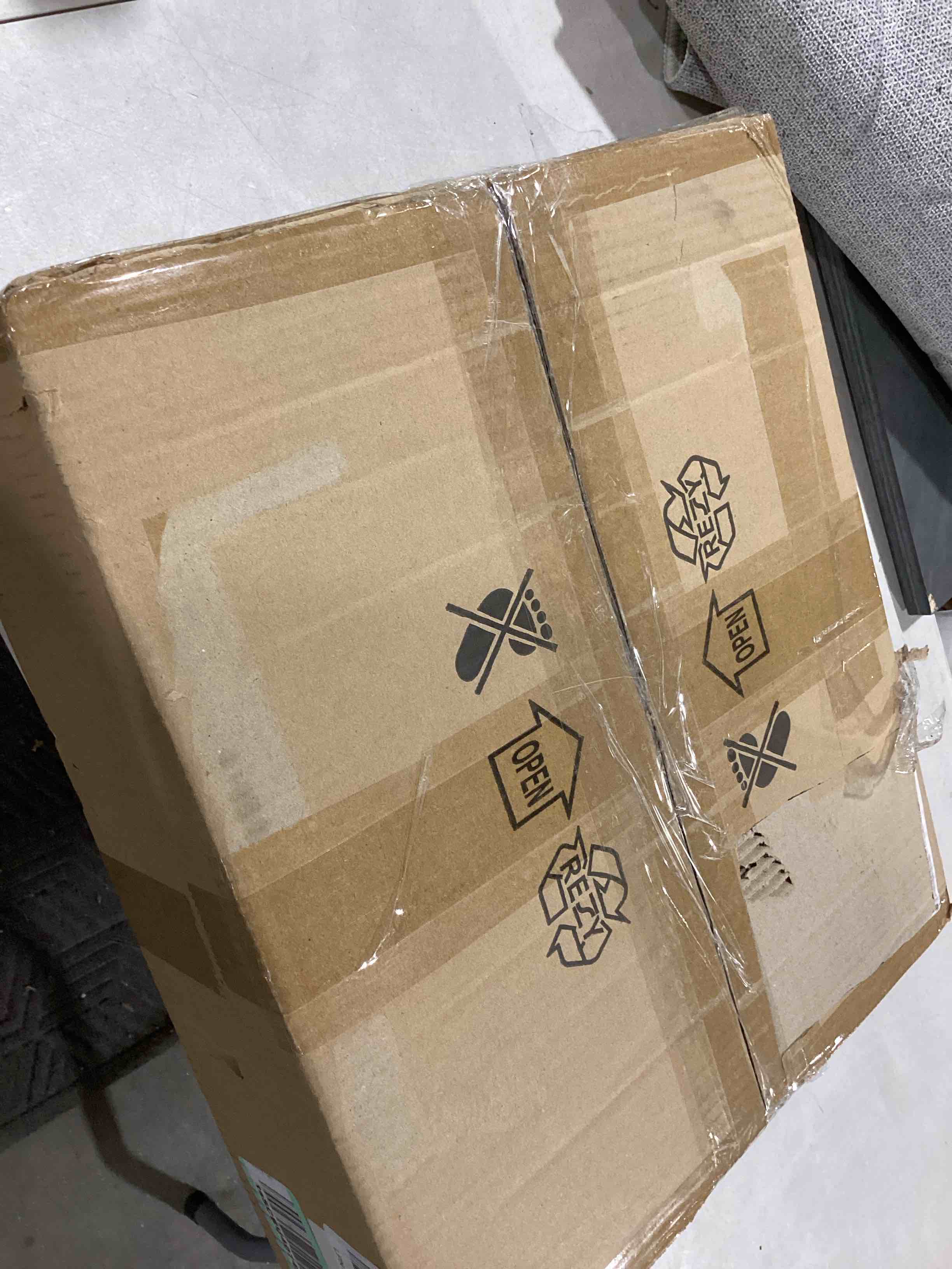 https://s3.amazonaws.com/lotting-images-prod/bidfta/GRN6499555_1722273806752.jpeg
