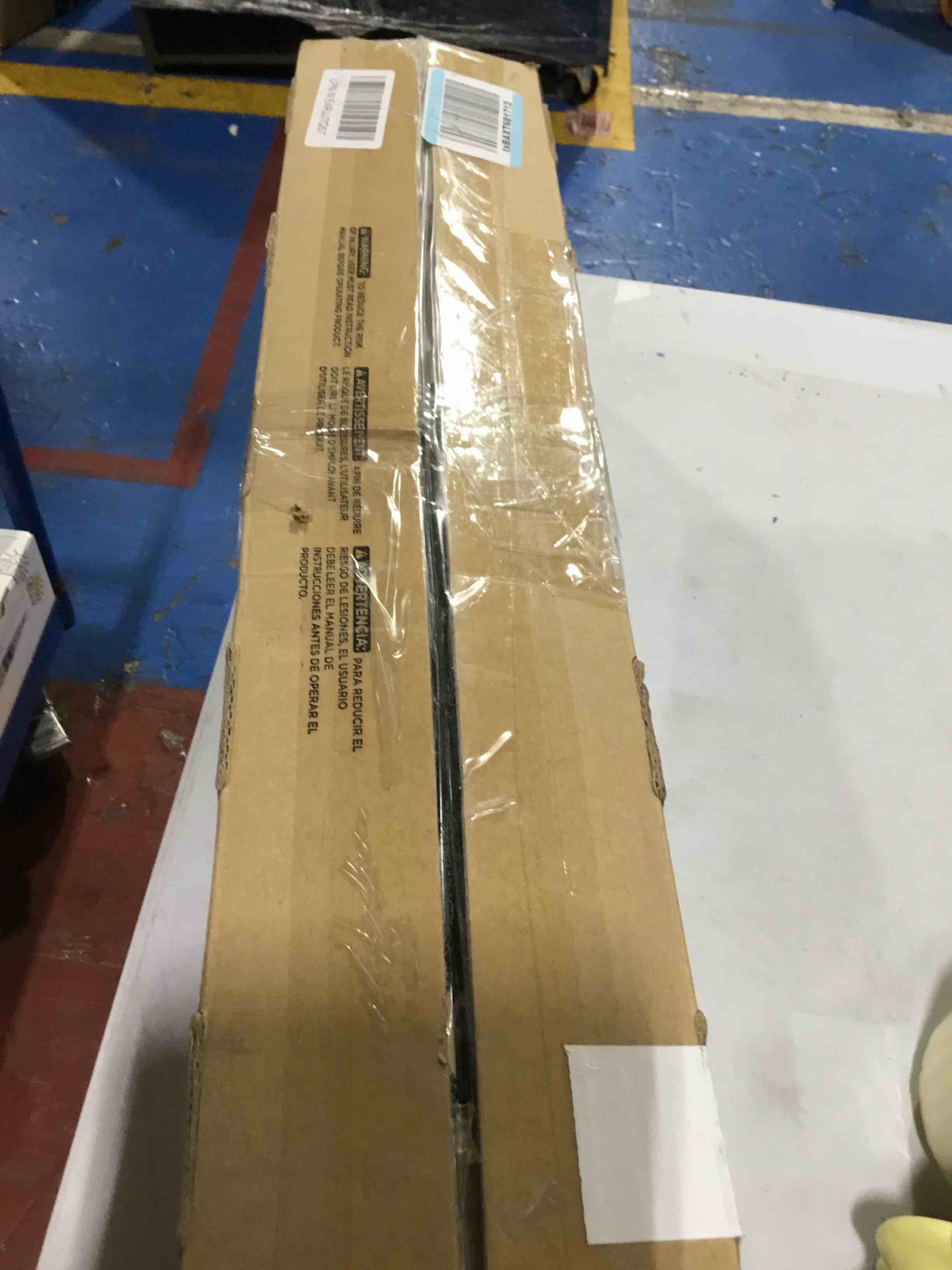 https://s3.amazonaws.com/lotting-images-prod/bidfta/GRN6507626_1721655094655.jpeg