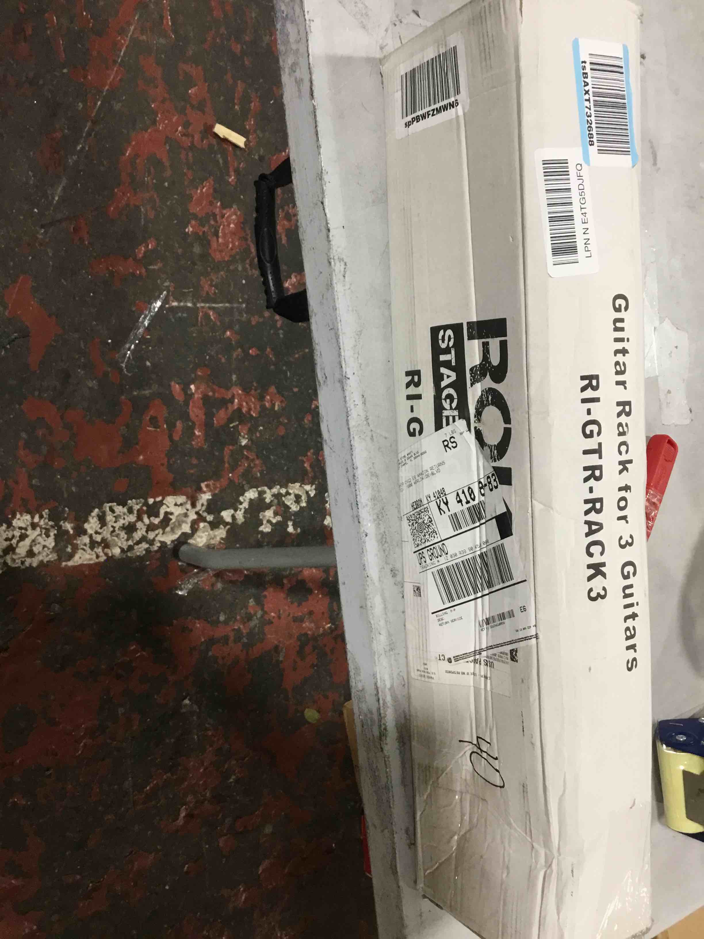 https://s3.amazonaws.com/lotting-images-prod/bidfta/GRN6508960_1722365366602.jpeg