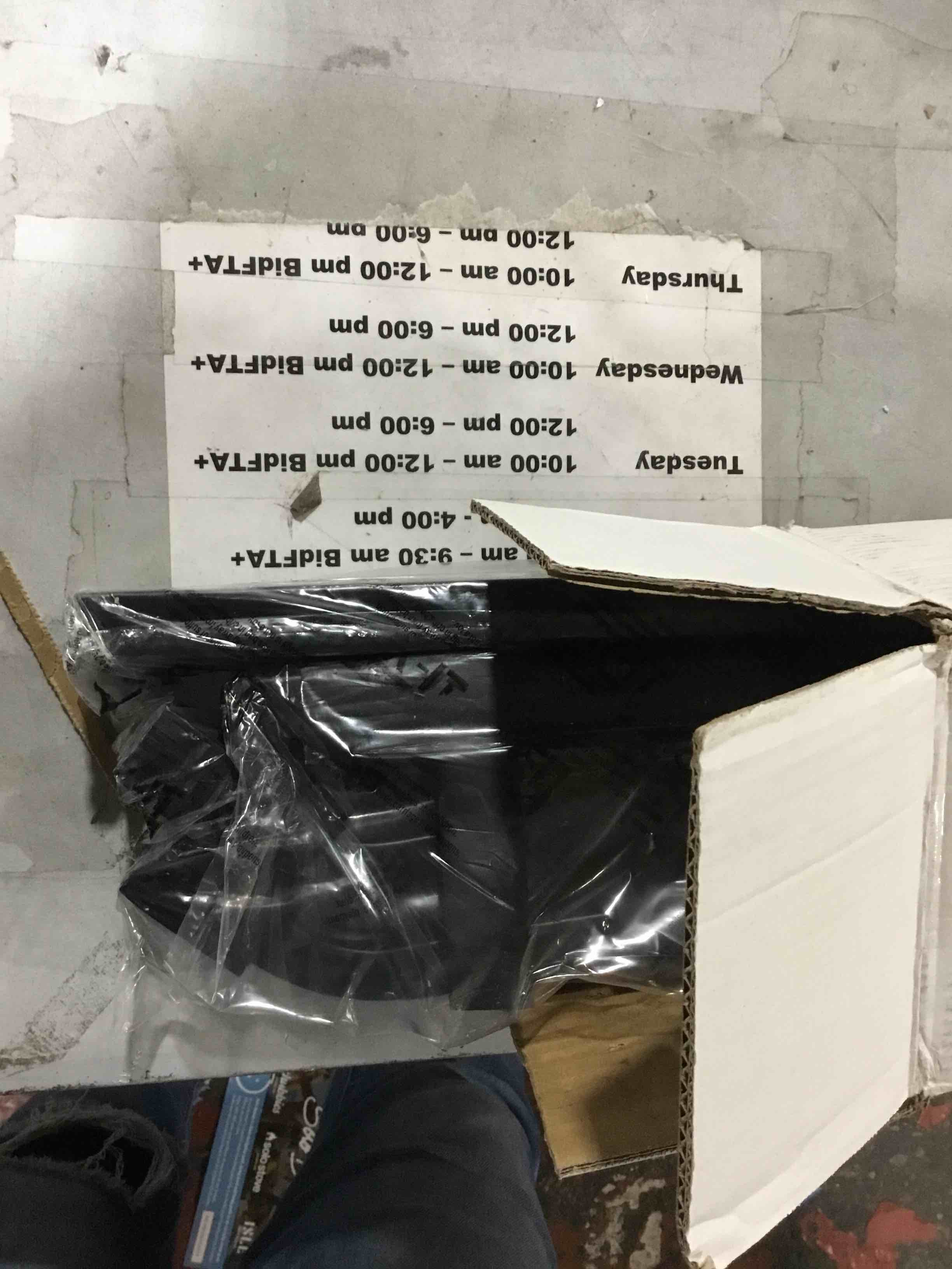 https://s3.amazonaws.com/lotting-images-prod/bidfta/GRN6508960_1722365398688.jpeg
