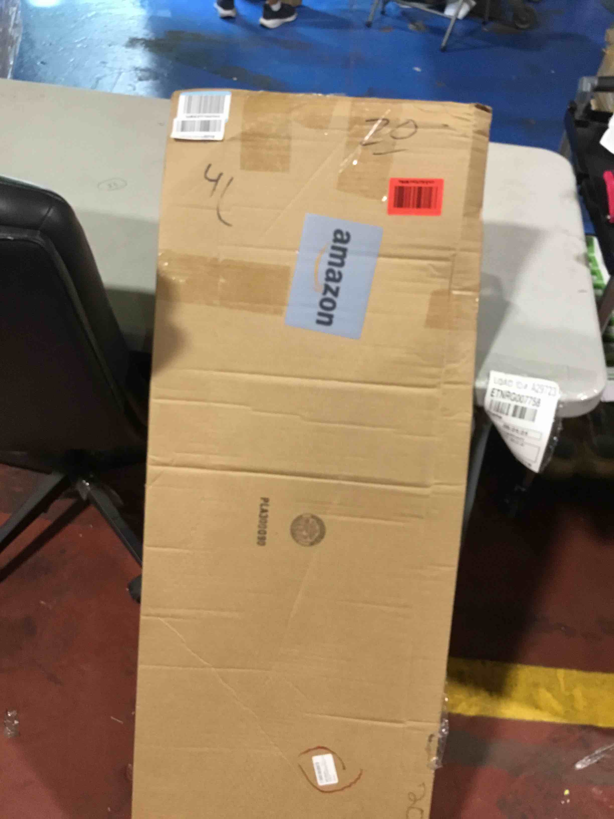 https://s3.amazonaws.com/lotting-images-prod/bidfta/GRN6514901_1720796566349.jpeg