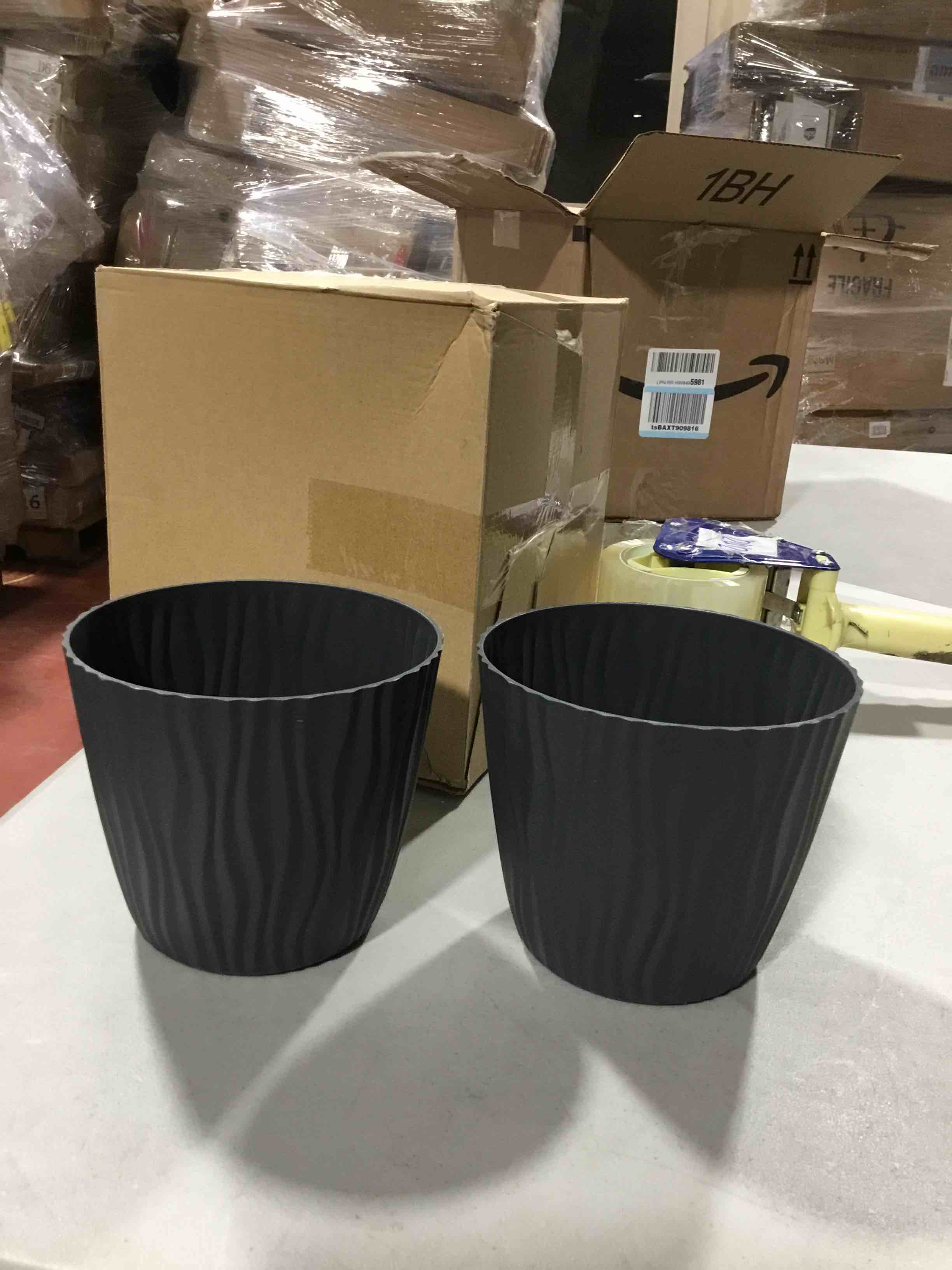 https://s3.amazonaws.com/lotting-images-prod/bidfta/GRN6514928_1720875410017.jpeg