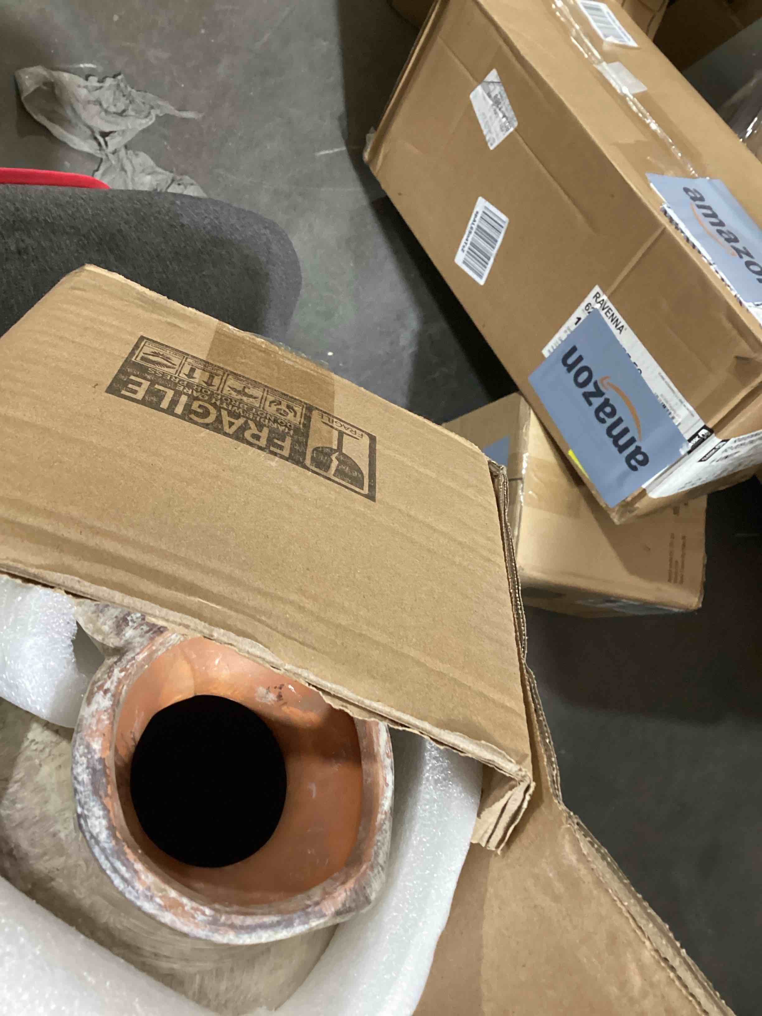 https://s3.amazonaws.com/lotting-images-prod/bidfta/GRN6517365_1723743951382.jpeg