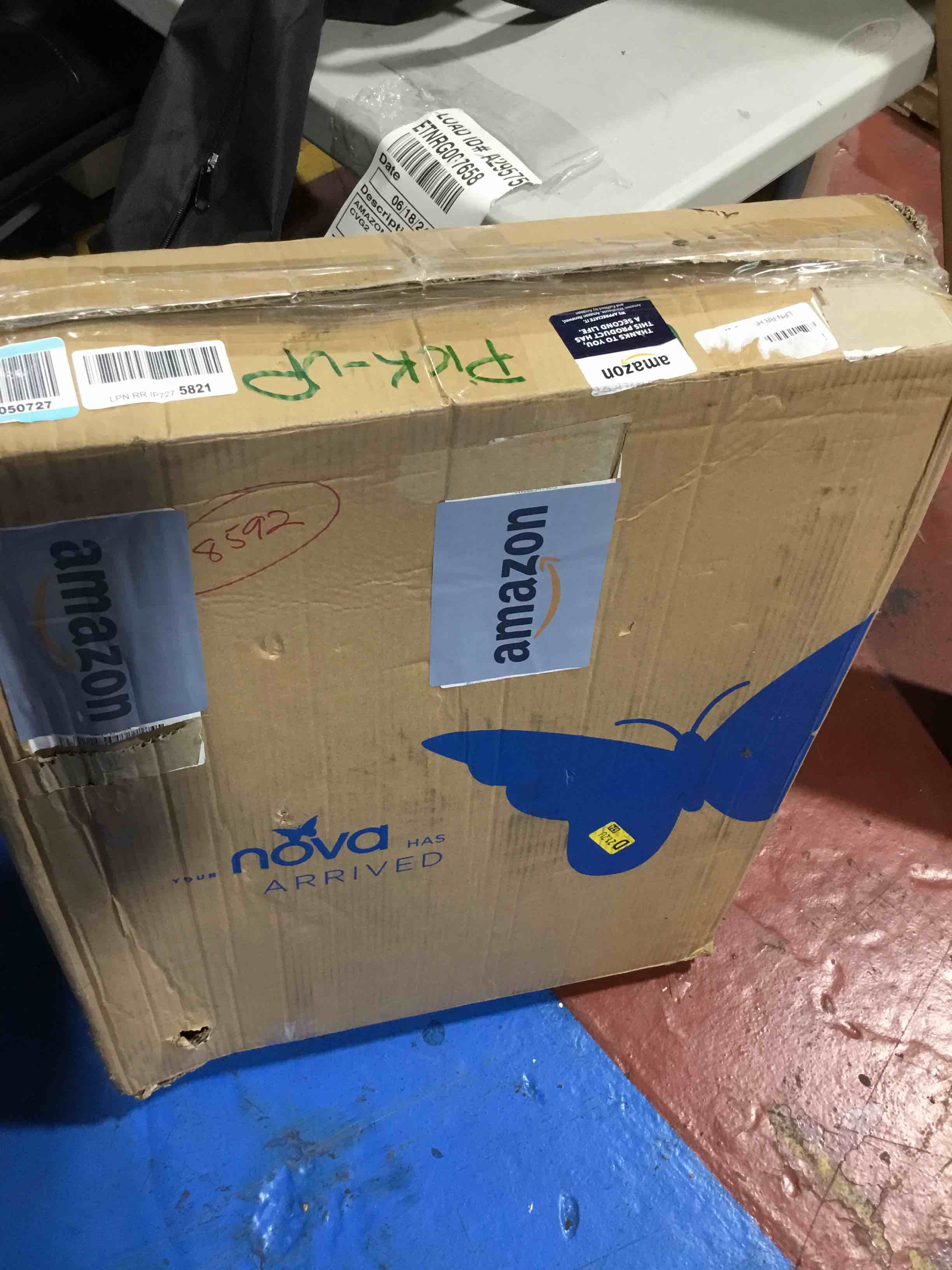 https://s3.amazonaws.com/lotting-images-prod/bidfta/GRN6517982_1721050711430.jpeg