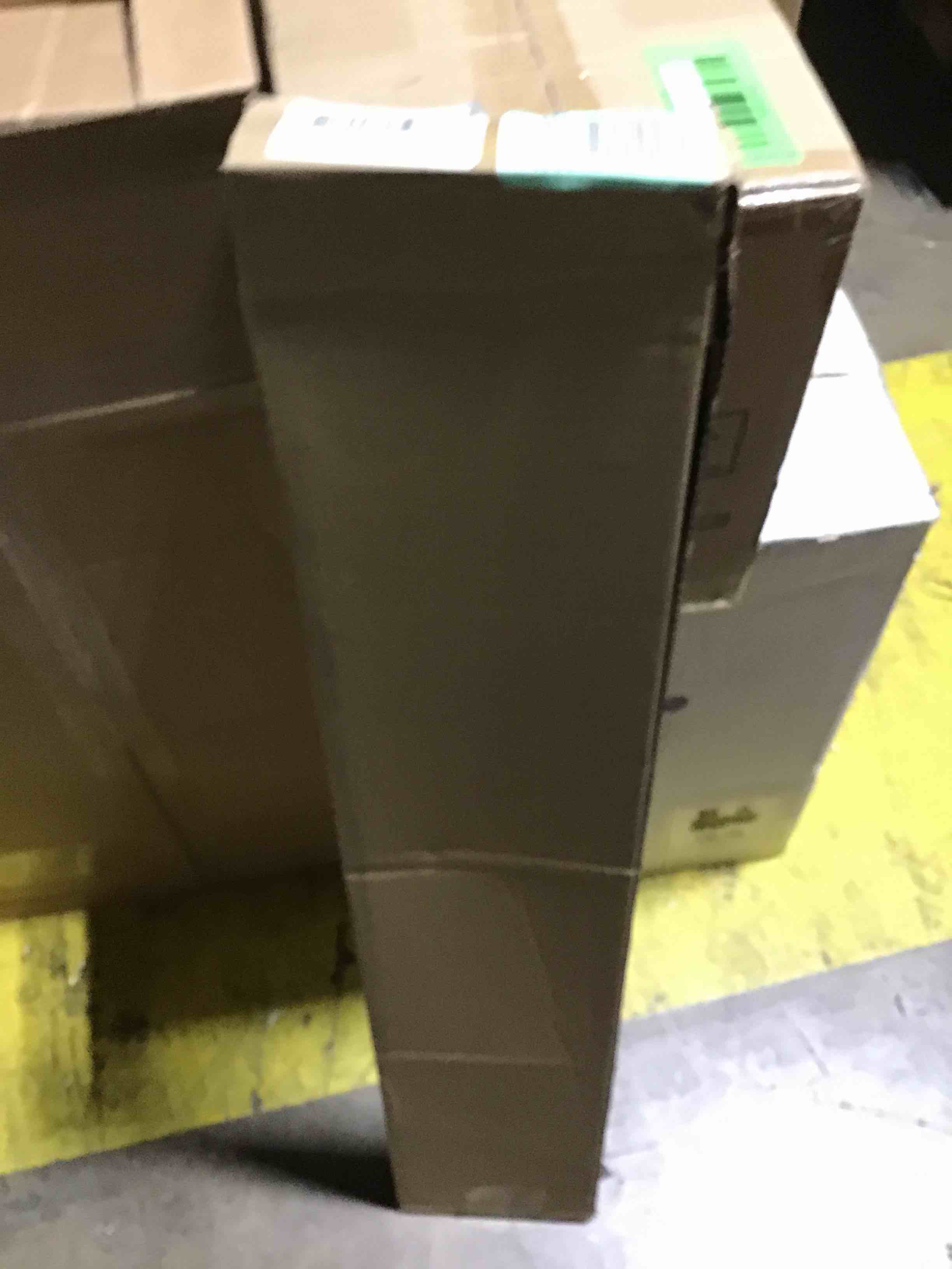 https://s3.amazonaws.com/lotting-images-prod/bidfta/GRN6526838_1722621076644.jpeg