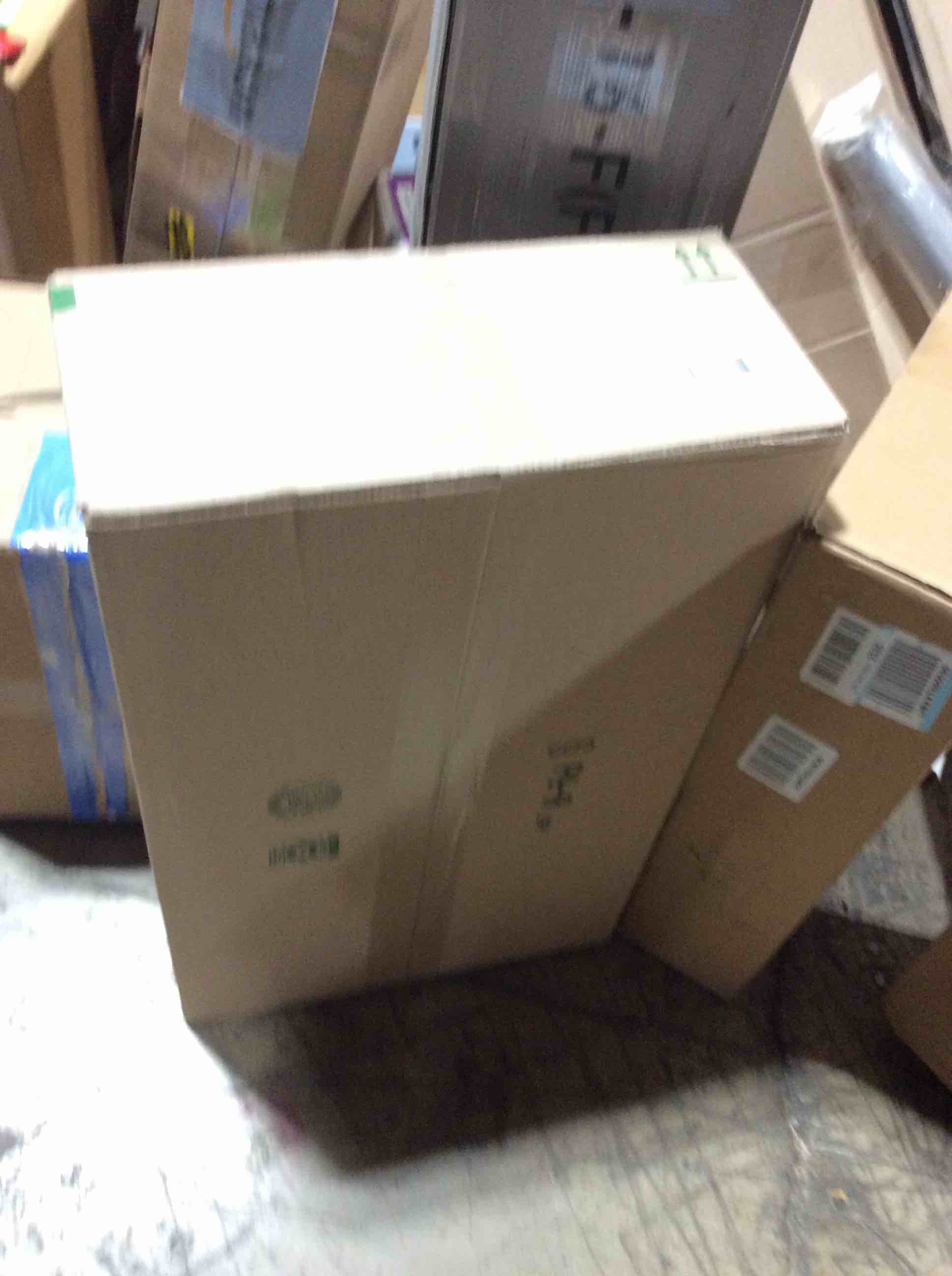 https://s3.amazonaws.com/lotting-images-prod/bidfta/GRN6527863_1722253470084.jpeg