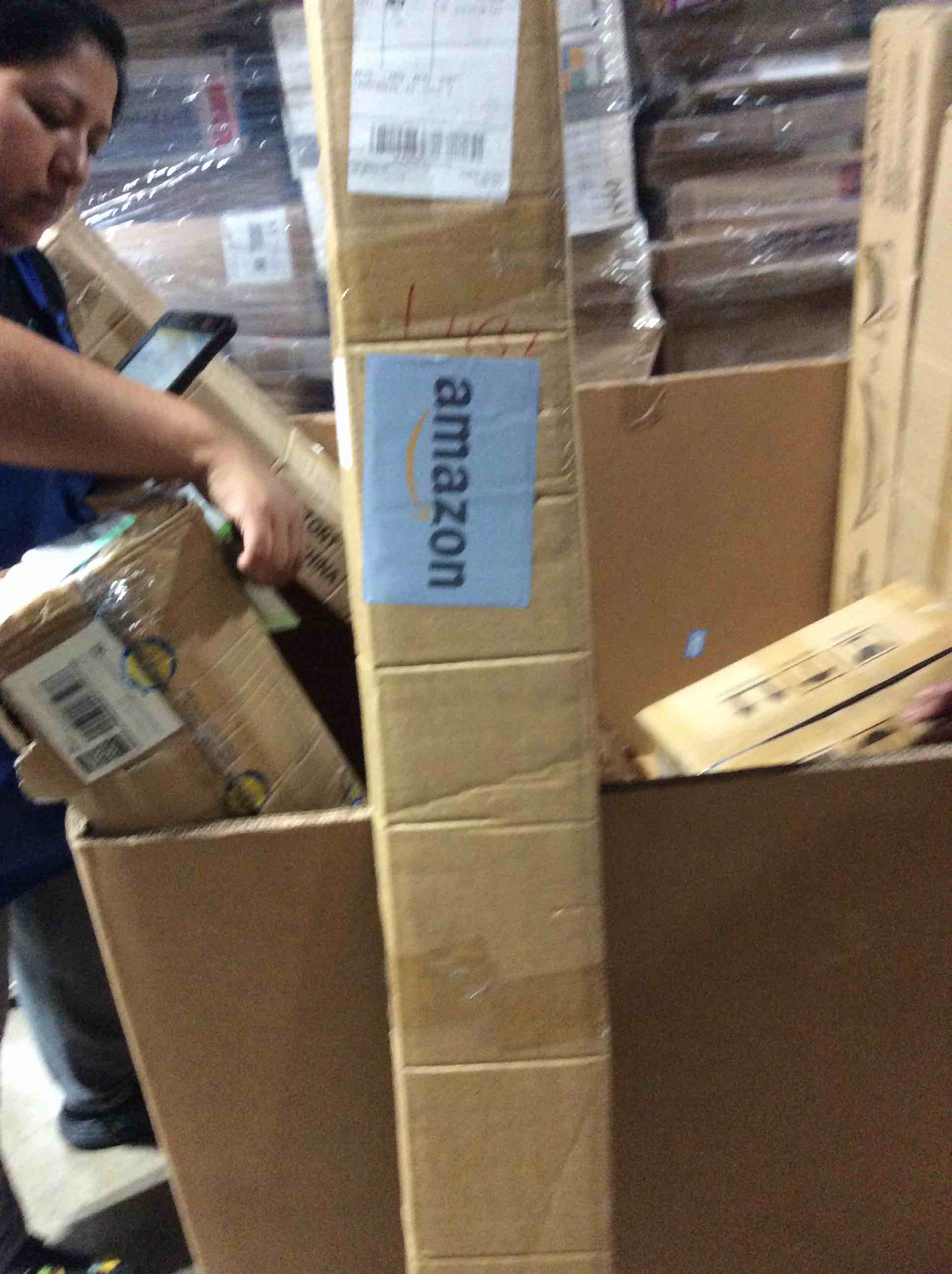 https://s3.amazonaws.com/lotting-images-prod/bidfta/GRN6528023_1722445564292.jpeg