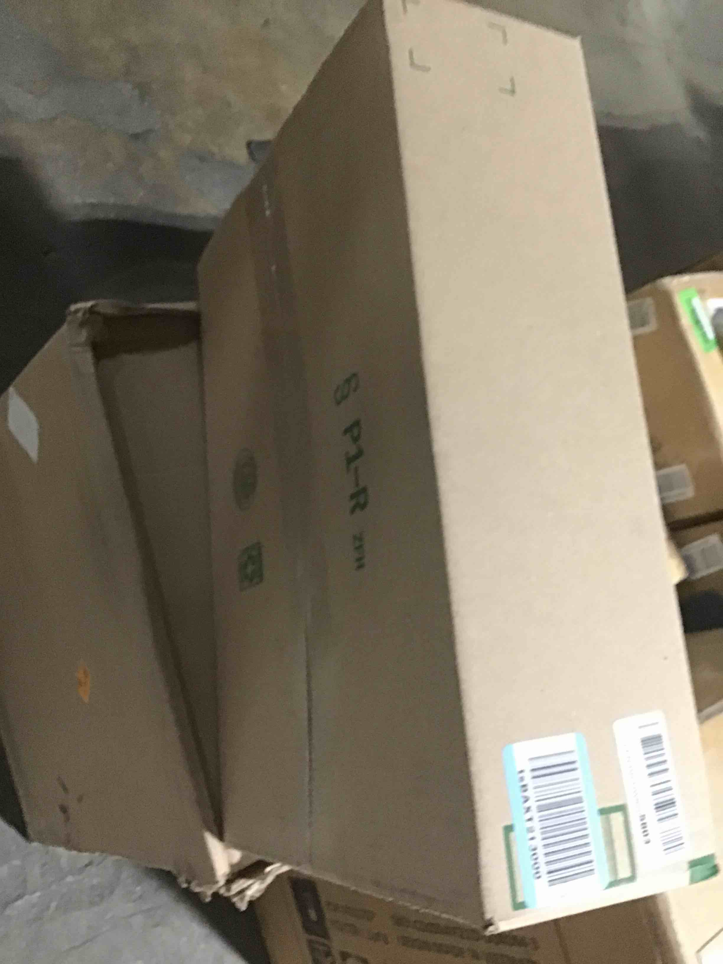 https://s3.amazonaws.com/lotting-images-prod/bidfta/GRN6528647_1718314254545.jpeg