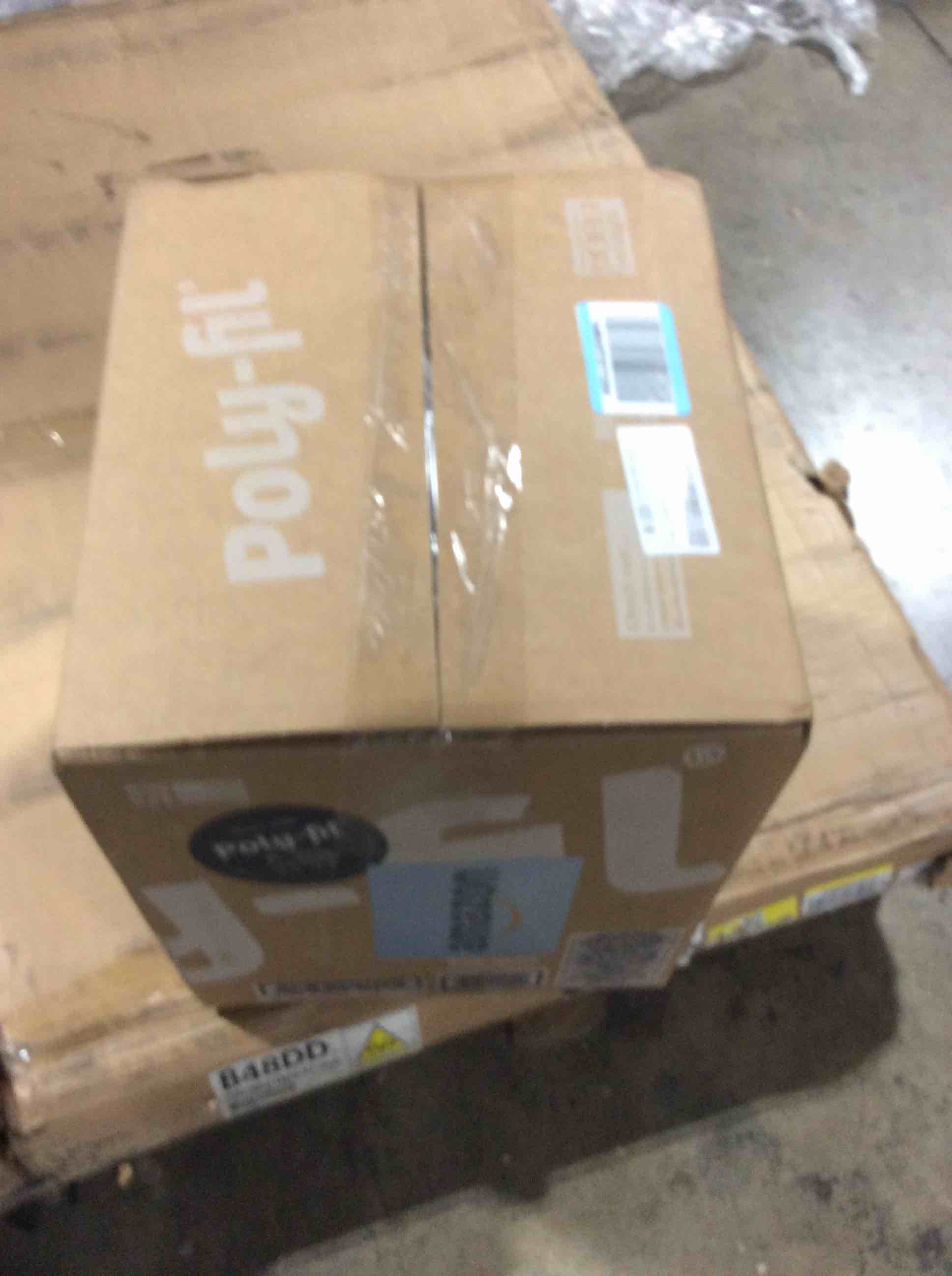 https://s3.amazonaws.com/lotting-images-prod/bidfta/GRN6530193_1722637817784.jpeg