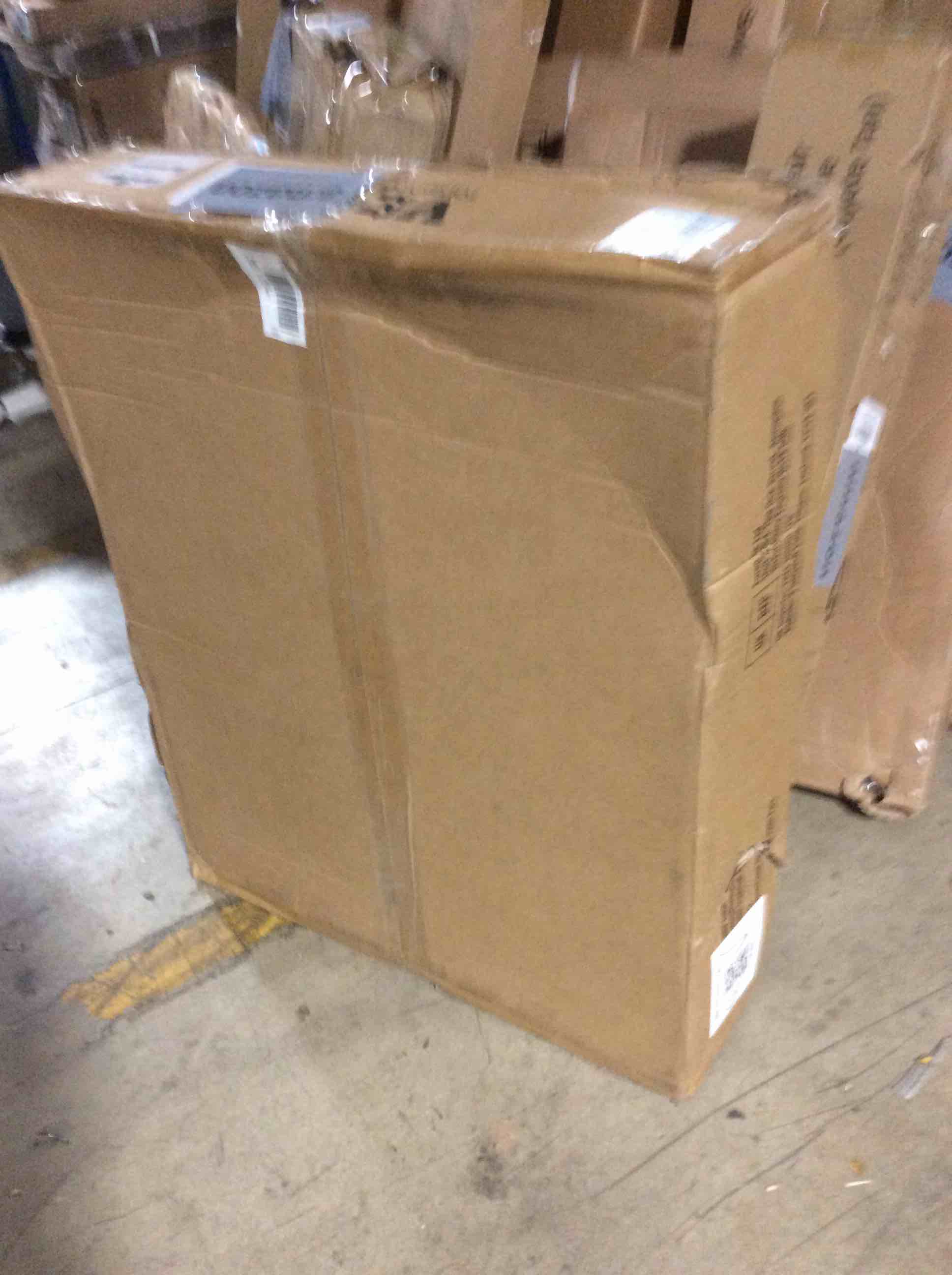 https://s3.amazonaws.com/lotting-images-prod/bidfta/GRN6532026_1720041019073.jpeg