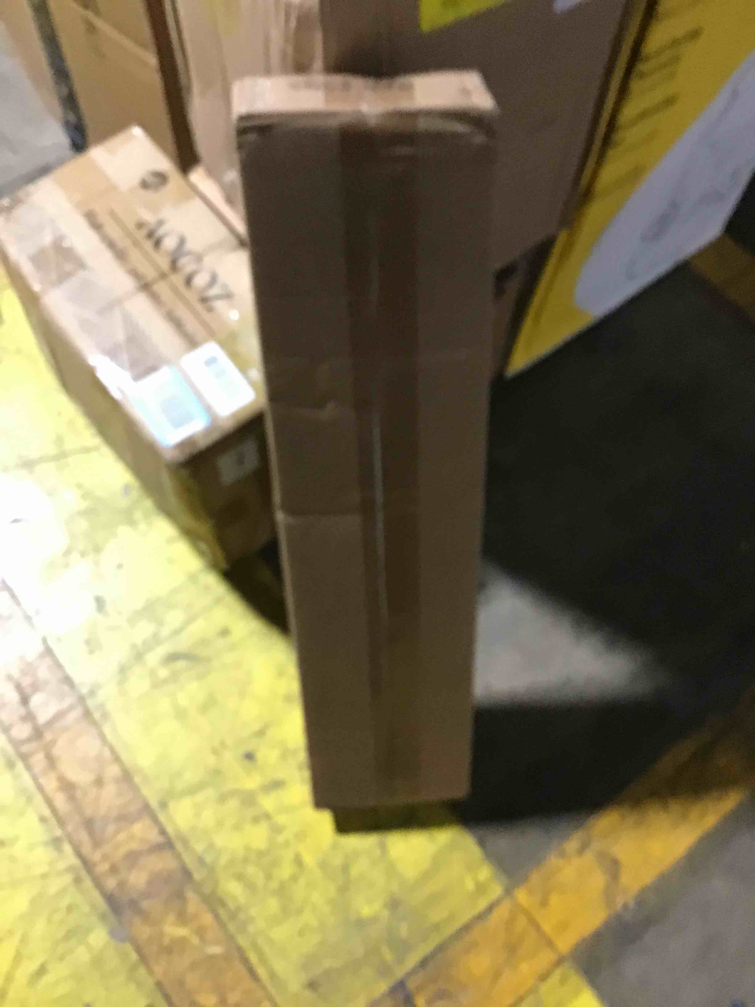 https://s3.amazonaws.com/lotting-images-prod/bidfta/GRN6535603_1724367657934.jpeg