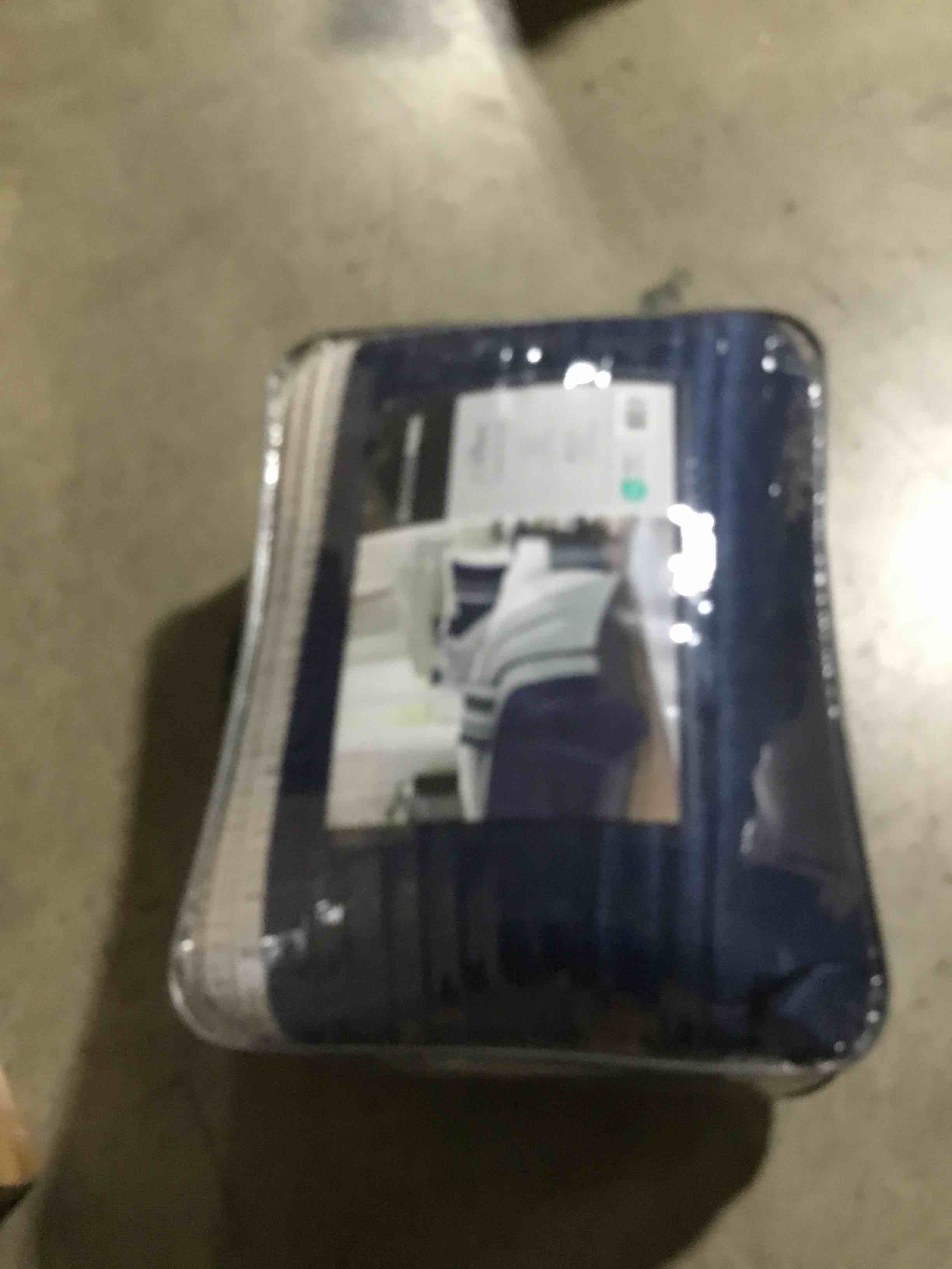 https://s3.amazonaws.com/lotting-images-prod/bidfta/GRN6535620_1724425780991.jpeg