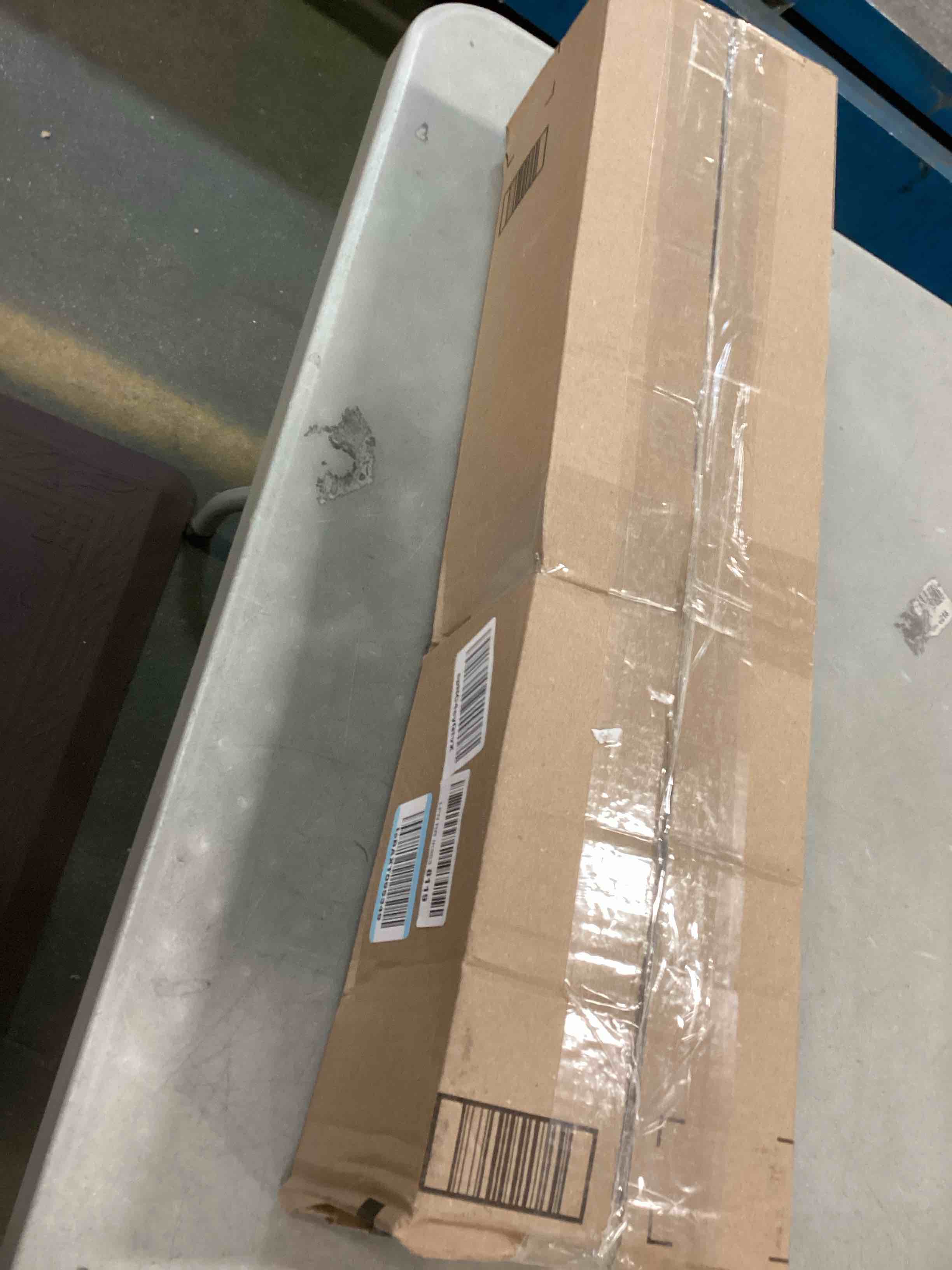 https://s3.amazonaws.com/lotting-images-prod/bidfta/GRN6536250_1717239421807.jpeg